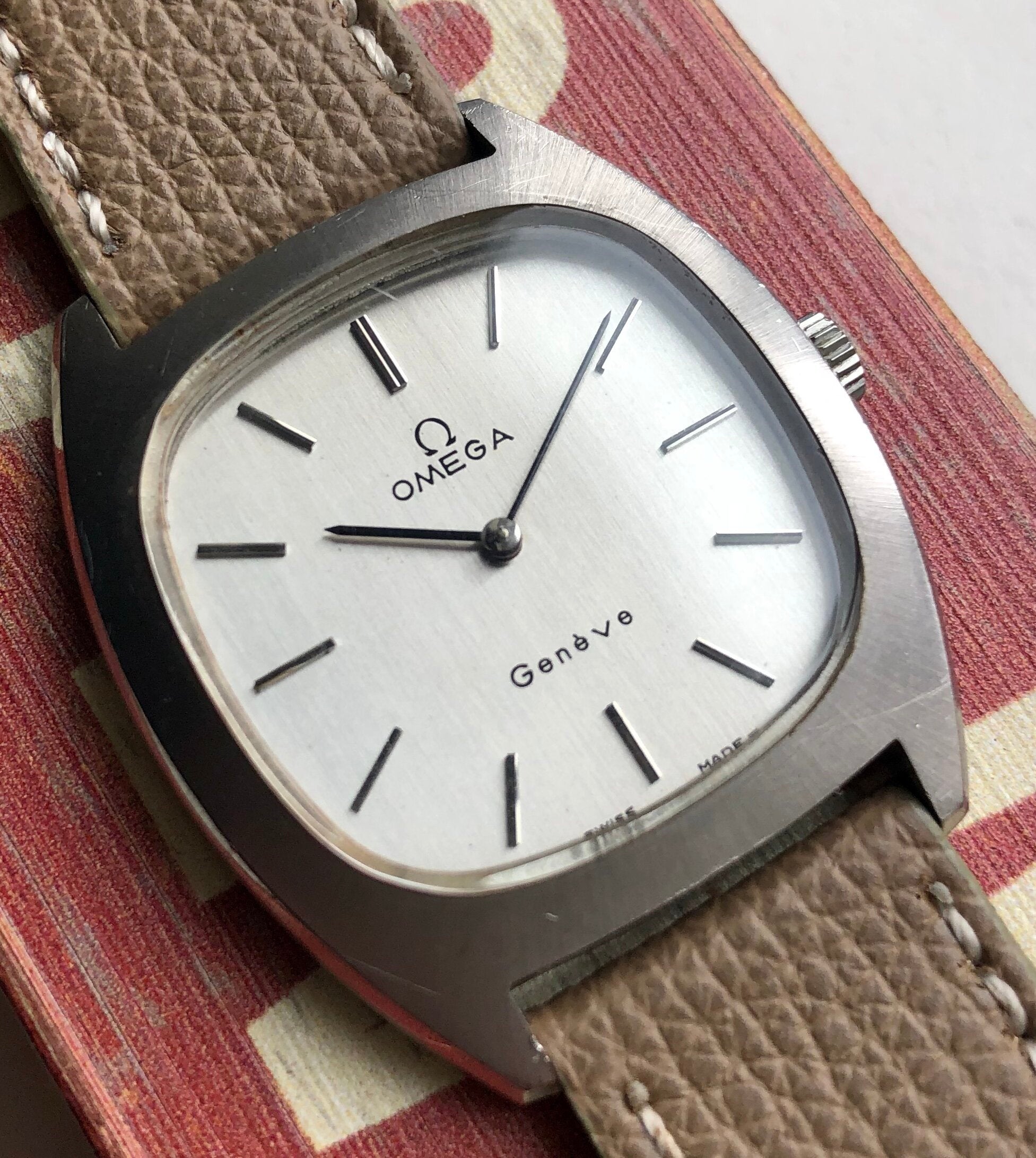 Omega Geneve — Tonneau Case