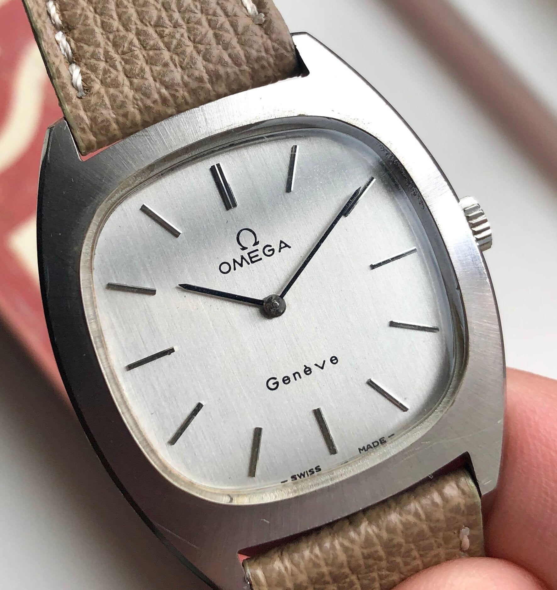 Omega Geneve — Tonneau Case