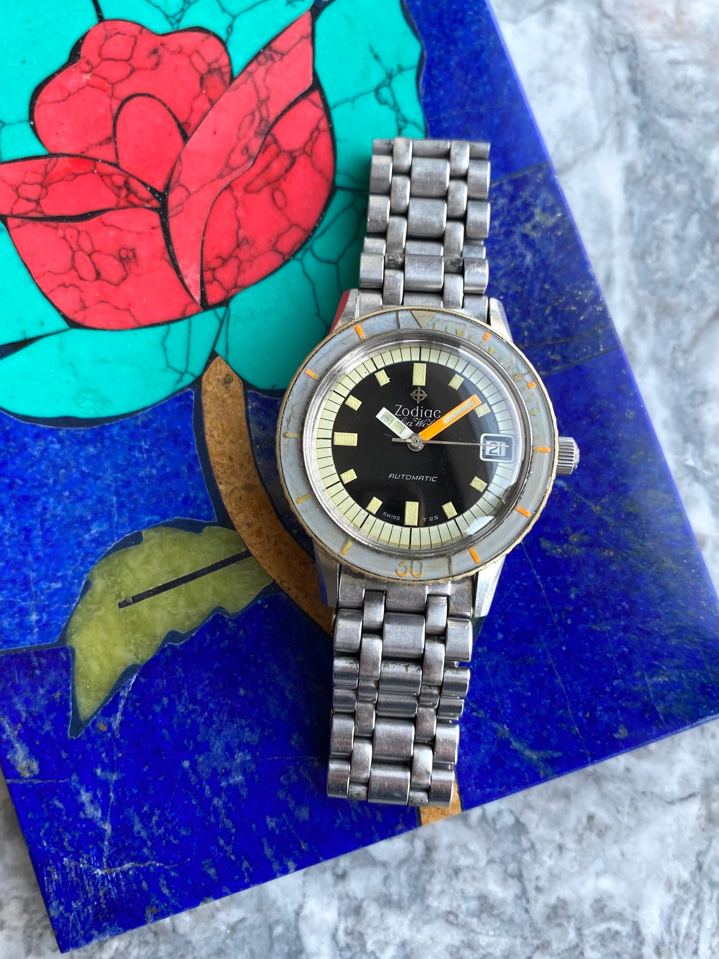 Zodiac Seawolf - Bakelite Bezel.