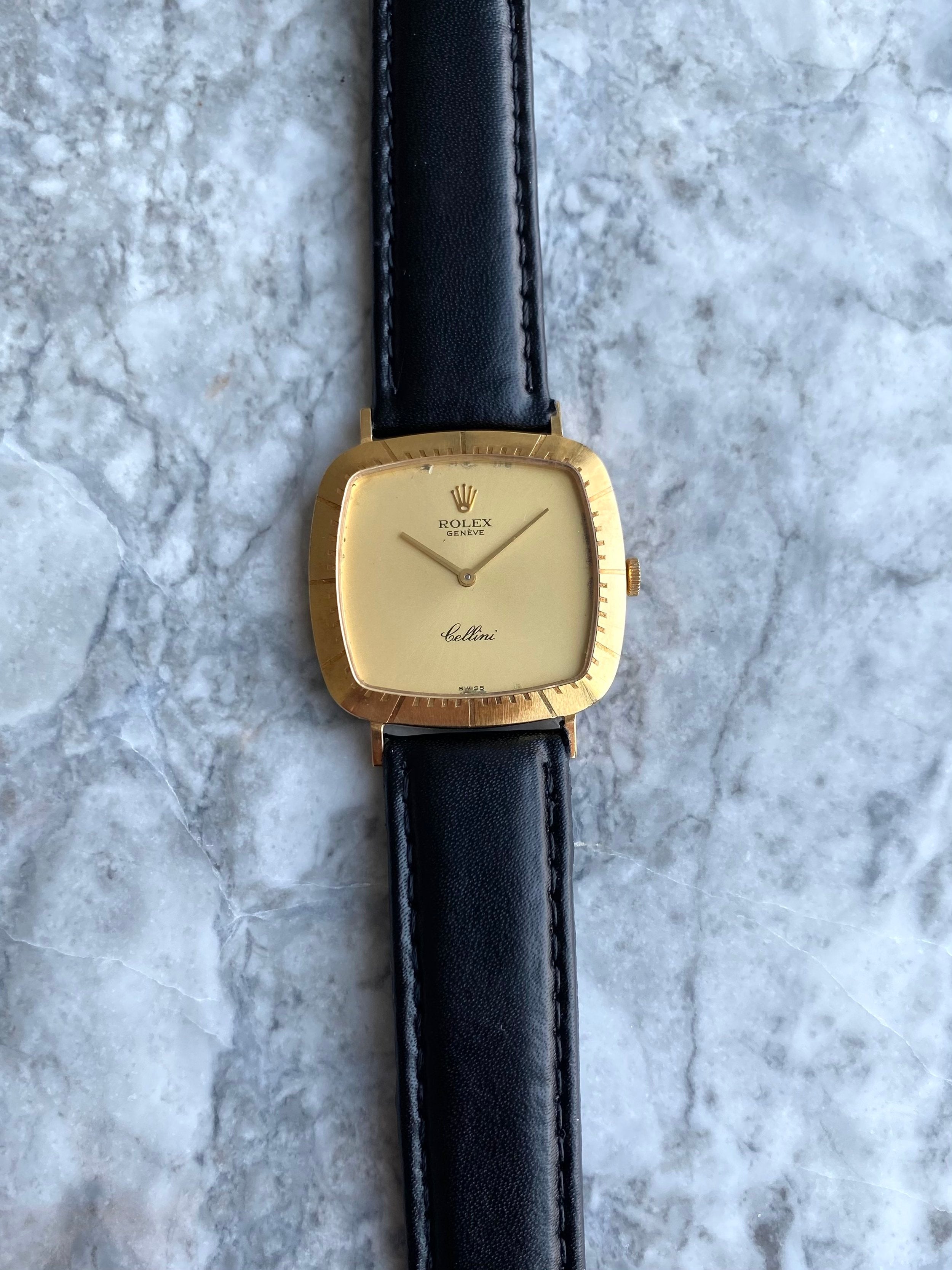 Rolex Cellini 4084  - 18K Gold.