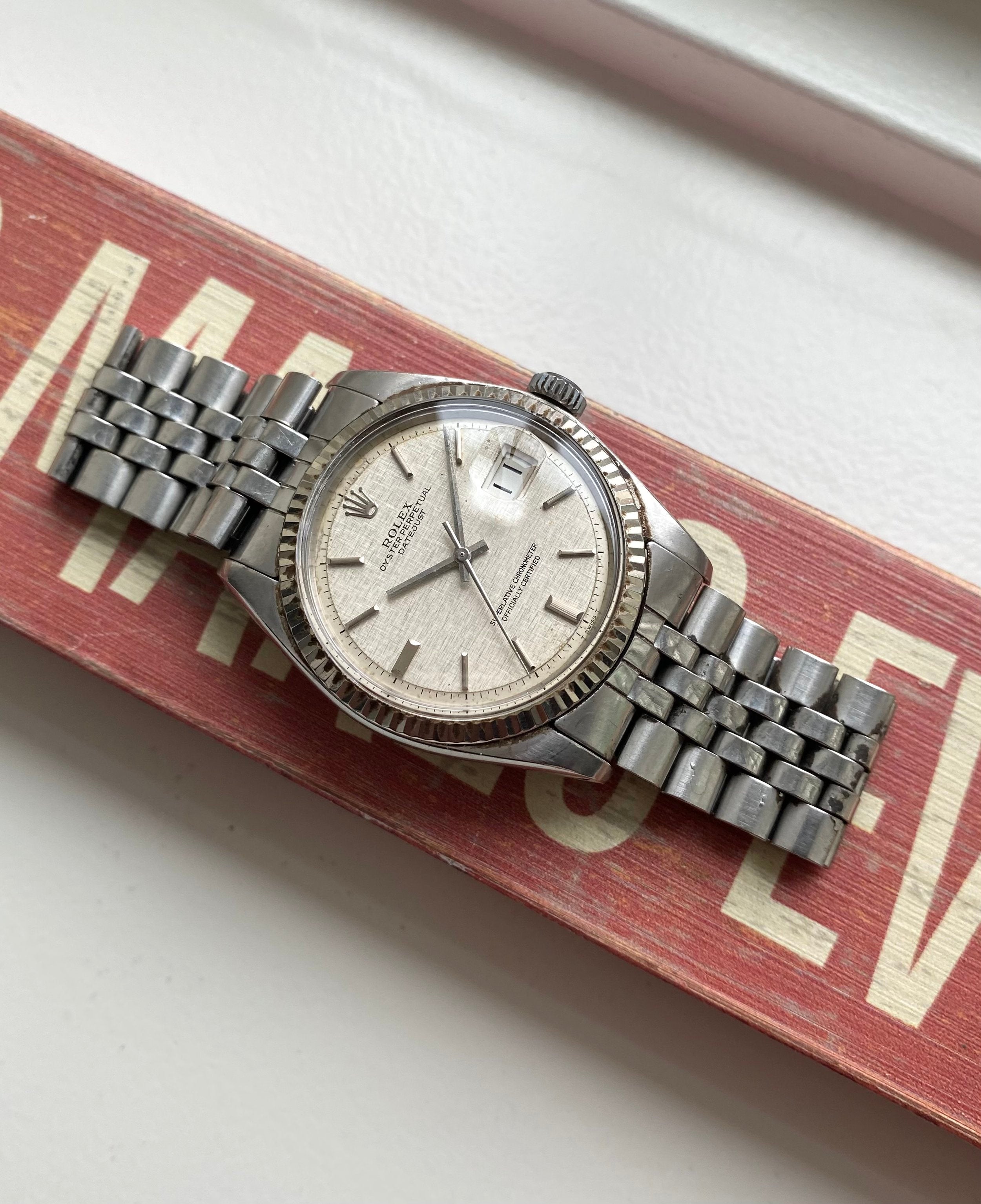 Rolex Datejust ref. 1601 — No Lume Linen Dial