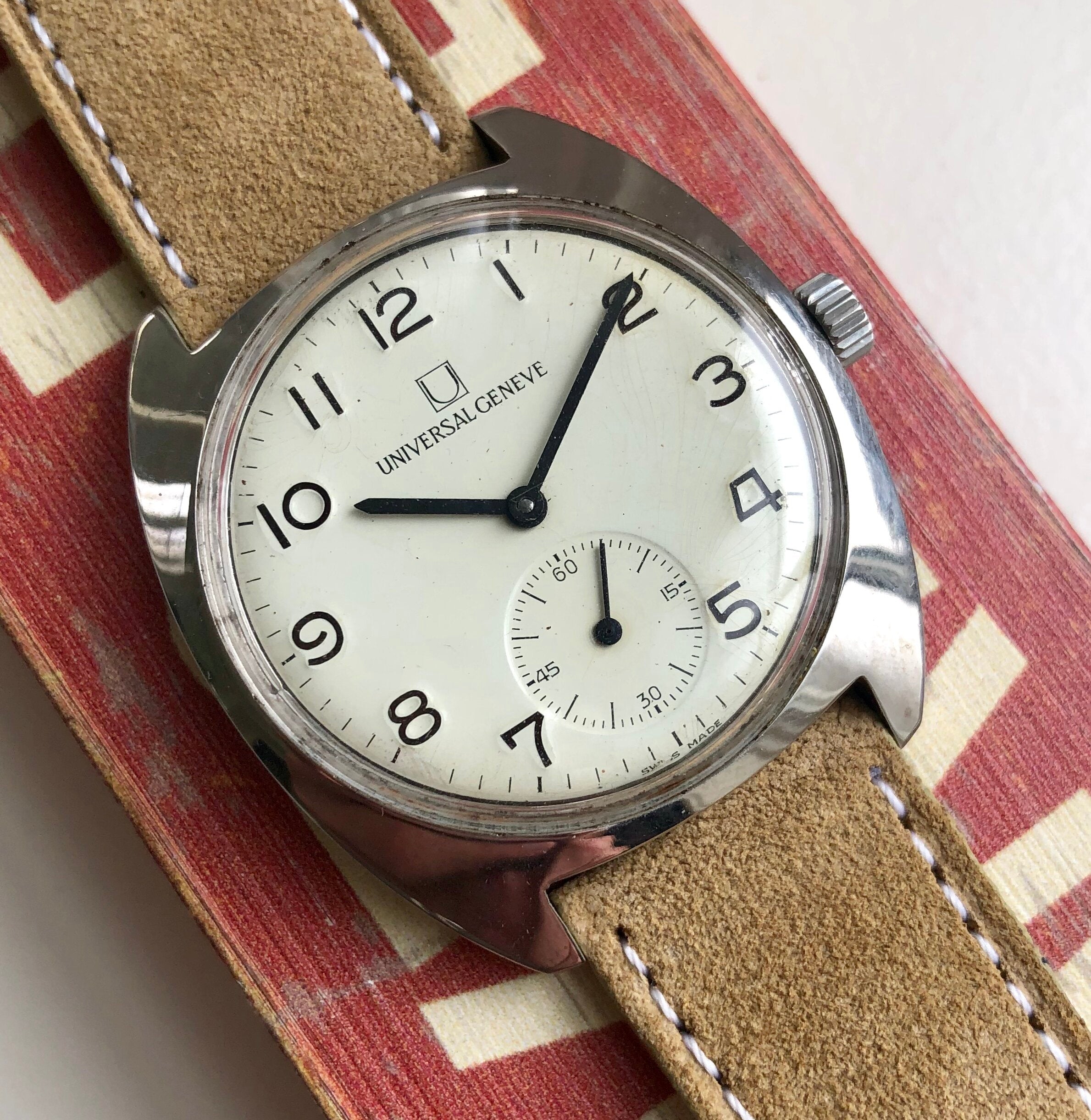 Universal Geneve — "FS" Enamel Dial