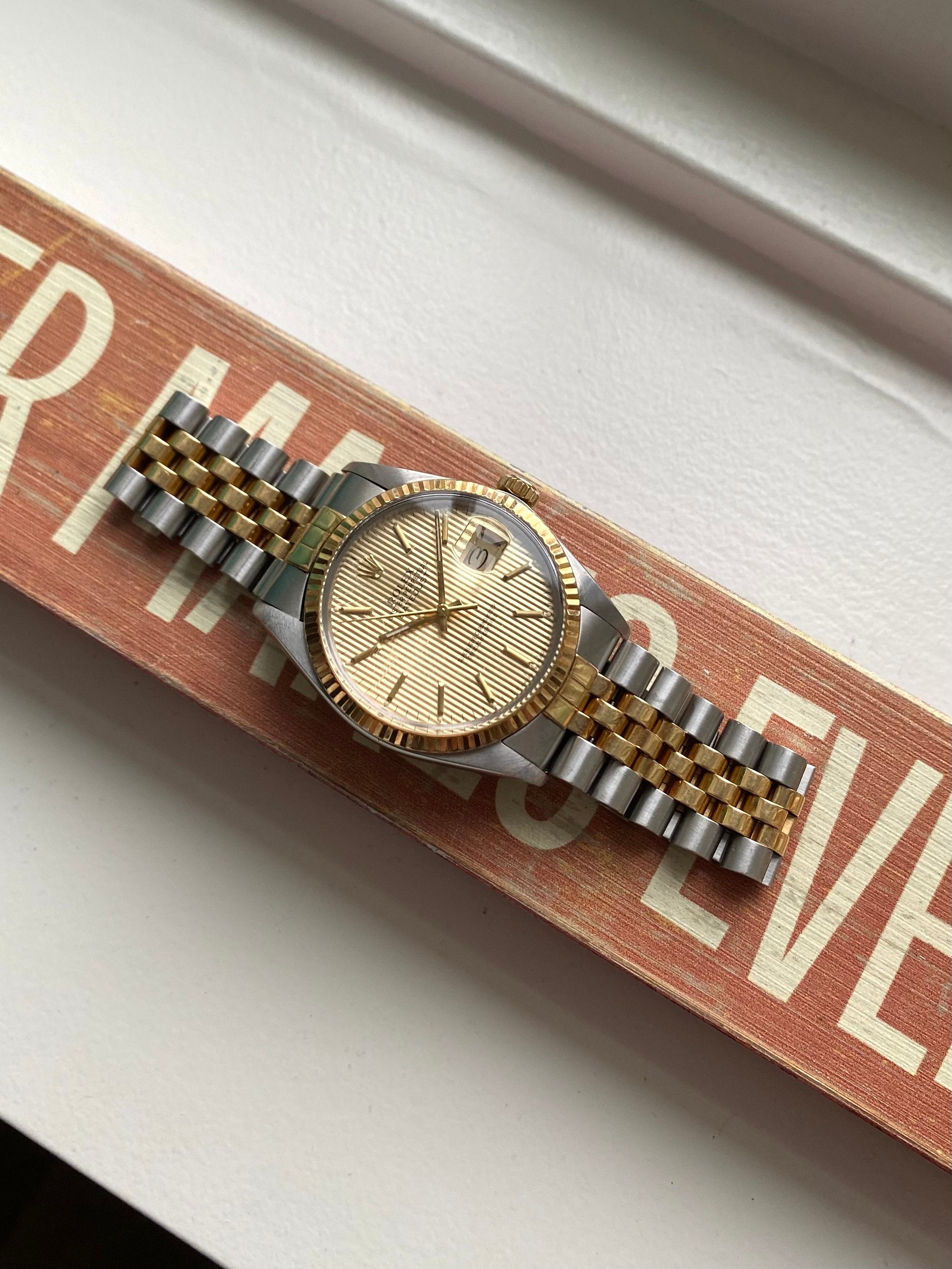 Rolex Datejust 16013 - Champagne Tapestry