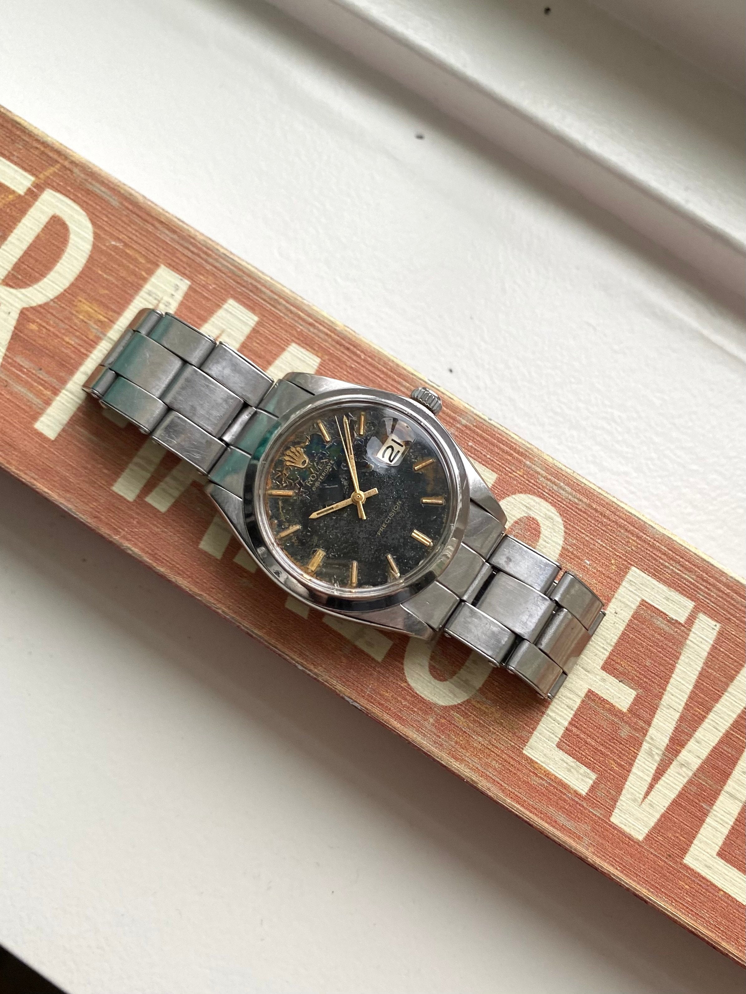 Rolex Oysterdate 6694 - Black Patina