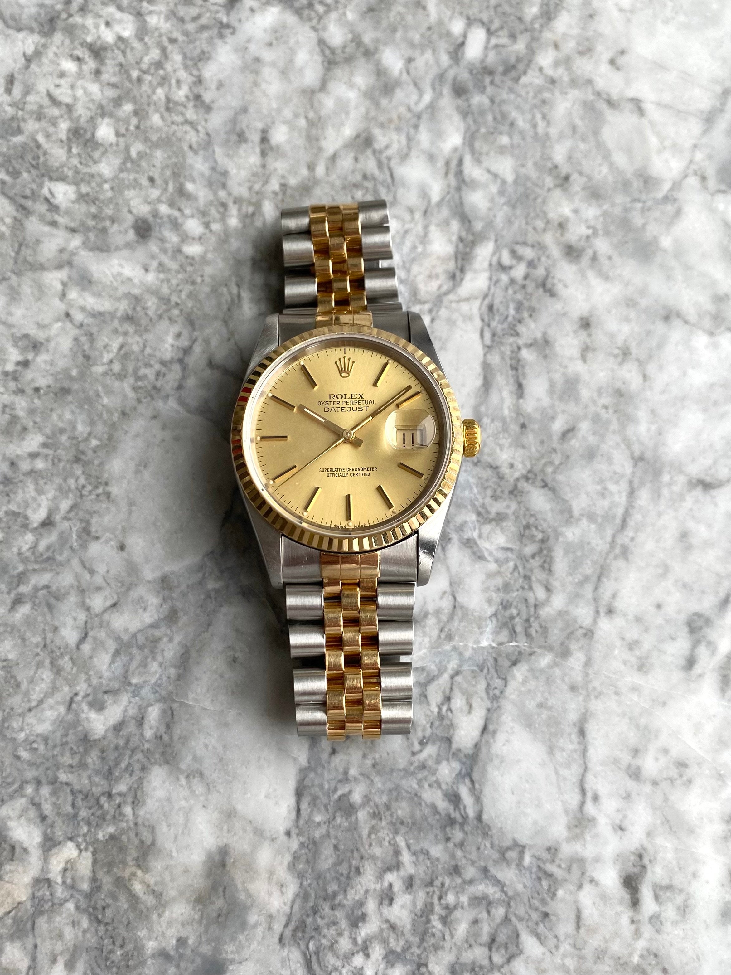 Rolex Datejust 16233 - w/ Papers.