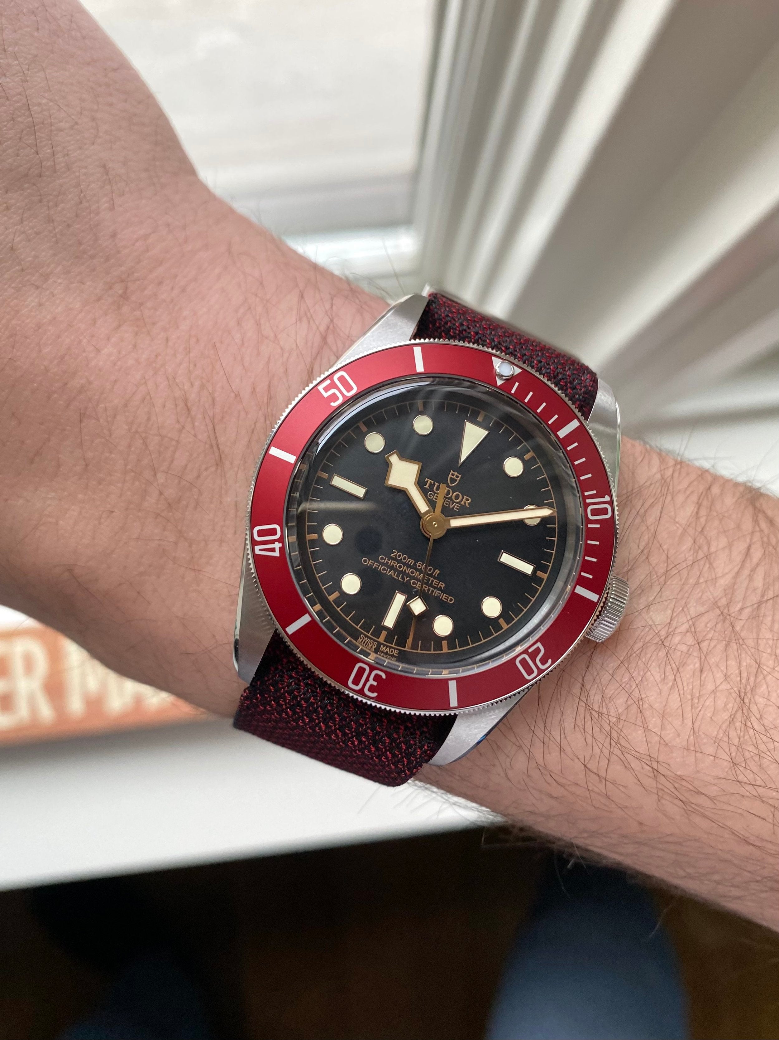 Tudor Black Bay - Red