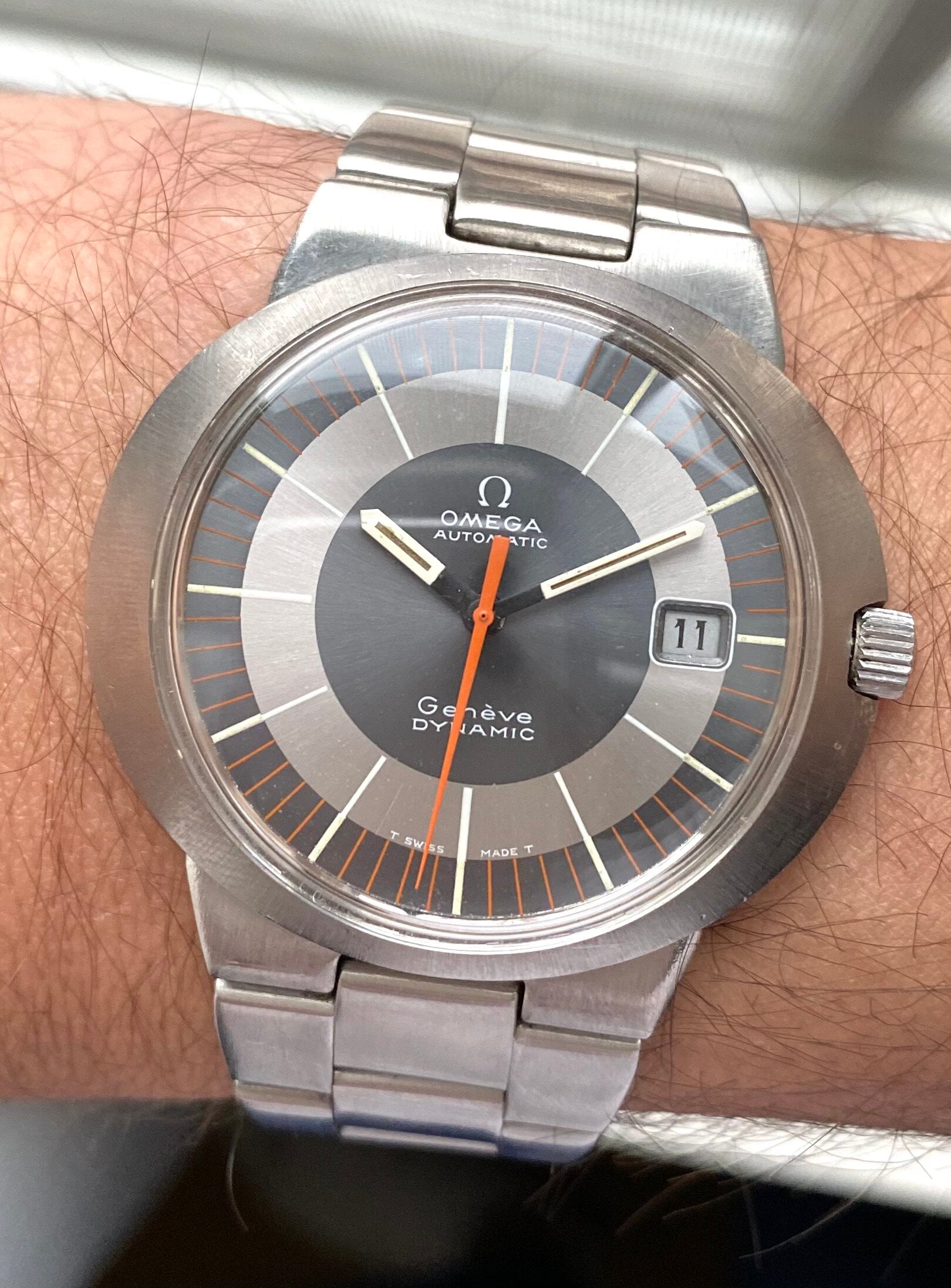 Omega Dynamic — with Box