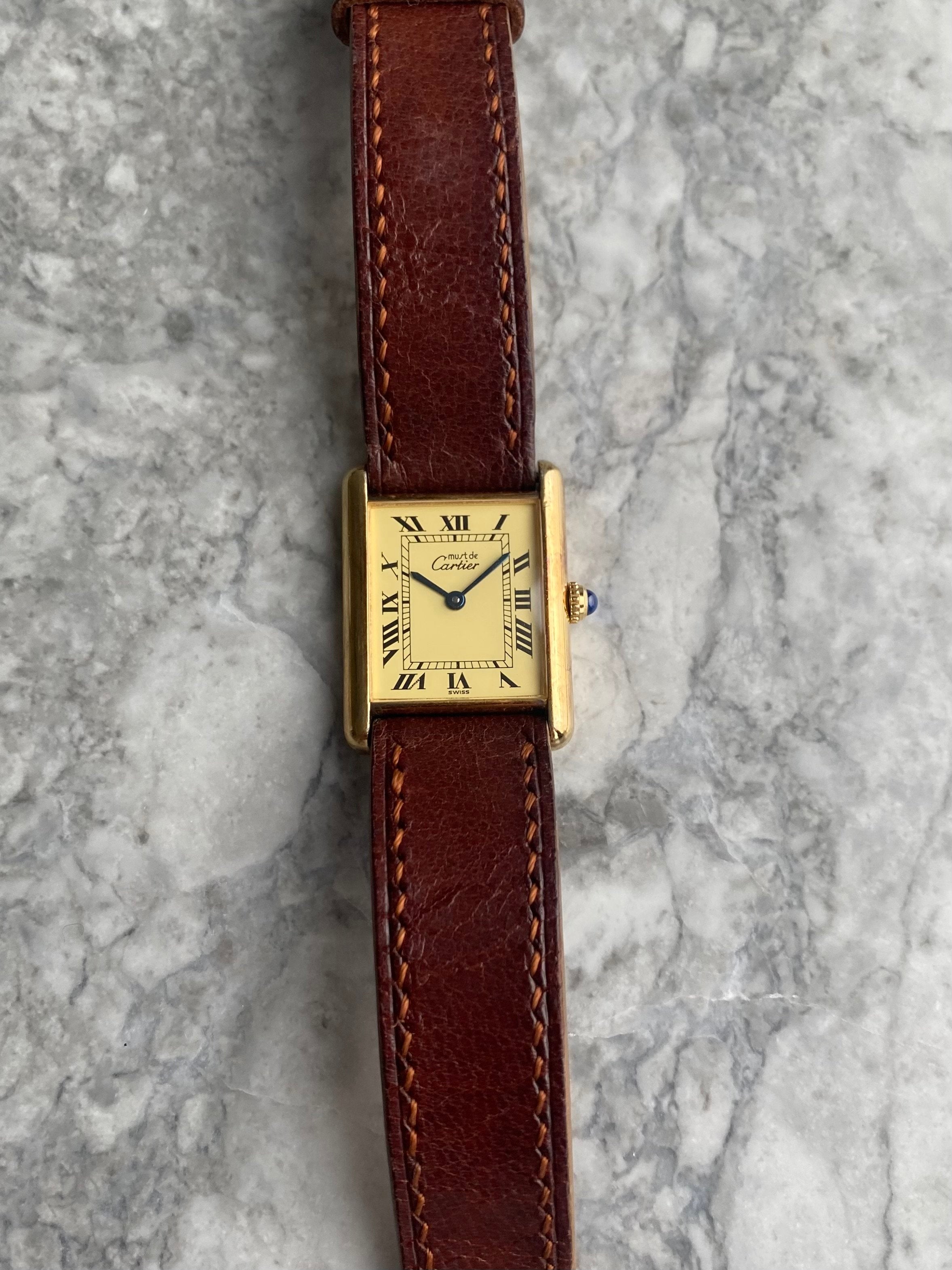 Must de Cartier - Lemon Roman numerals.