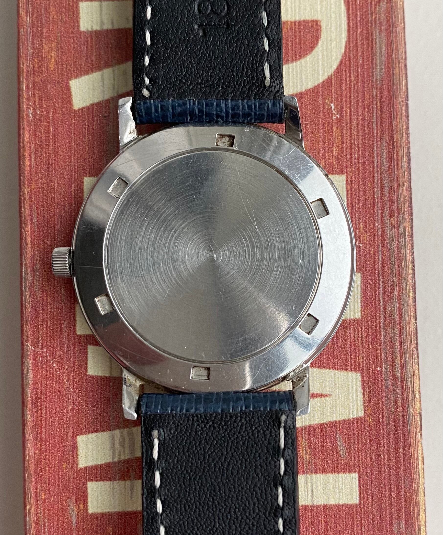 Omega De Ville — Linen Dial