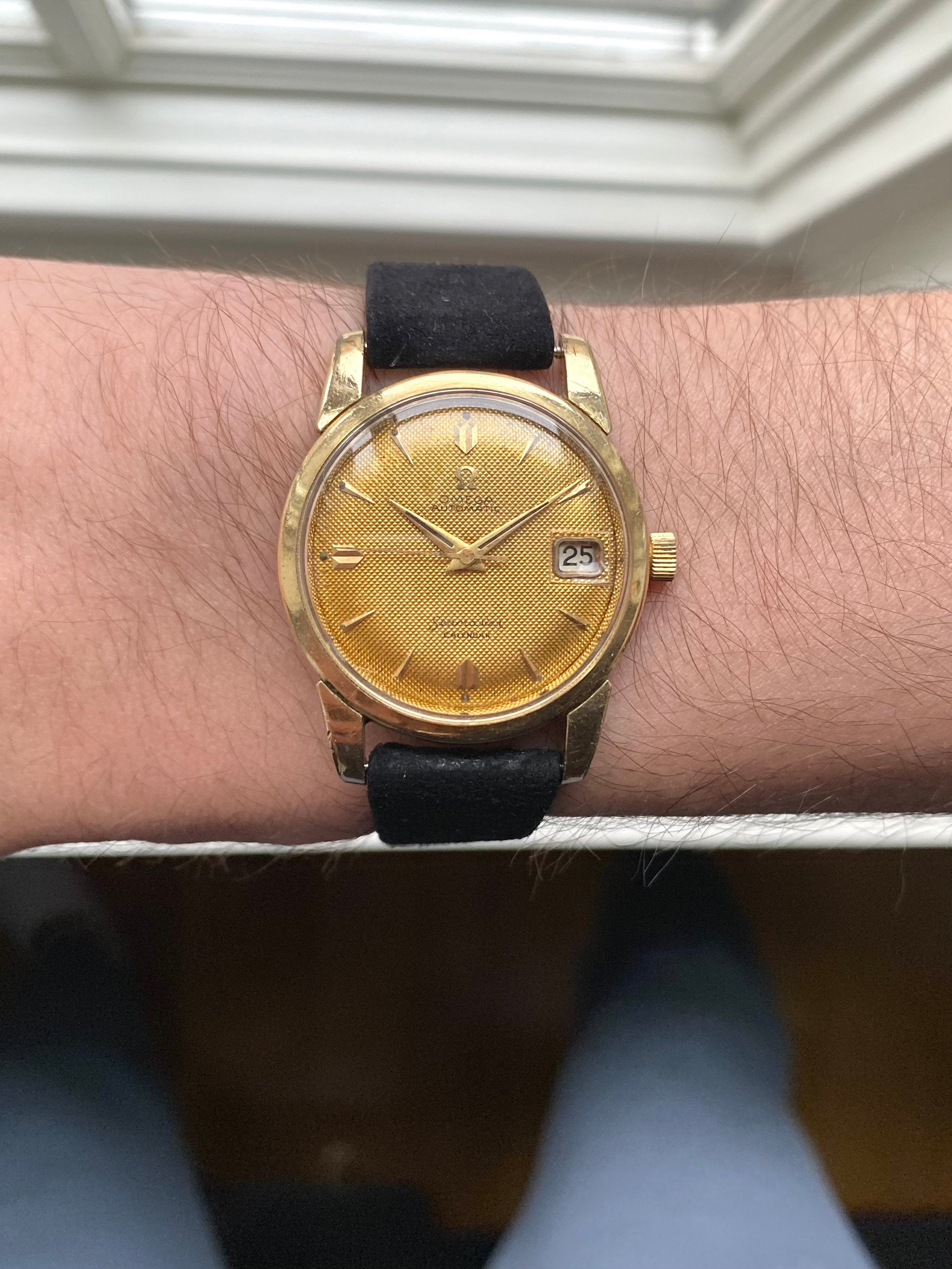 Omega Seamster Calendar - Gold Waffle