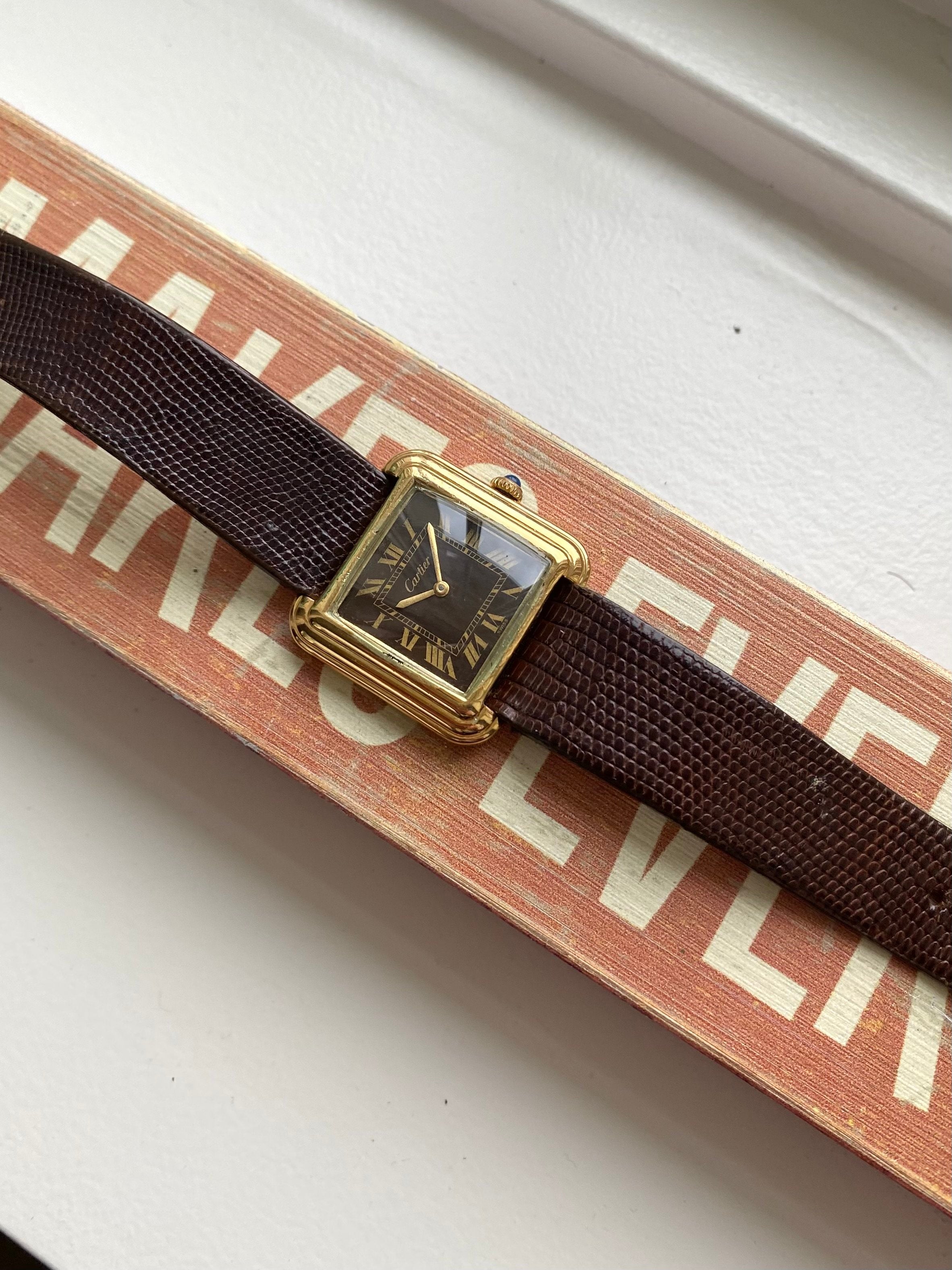 Must de Cartier Brown- Stepped Case