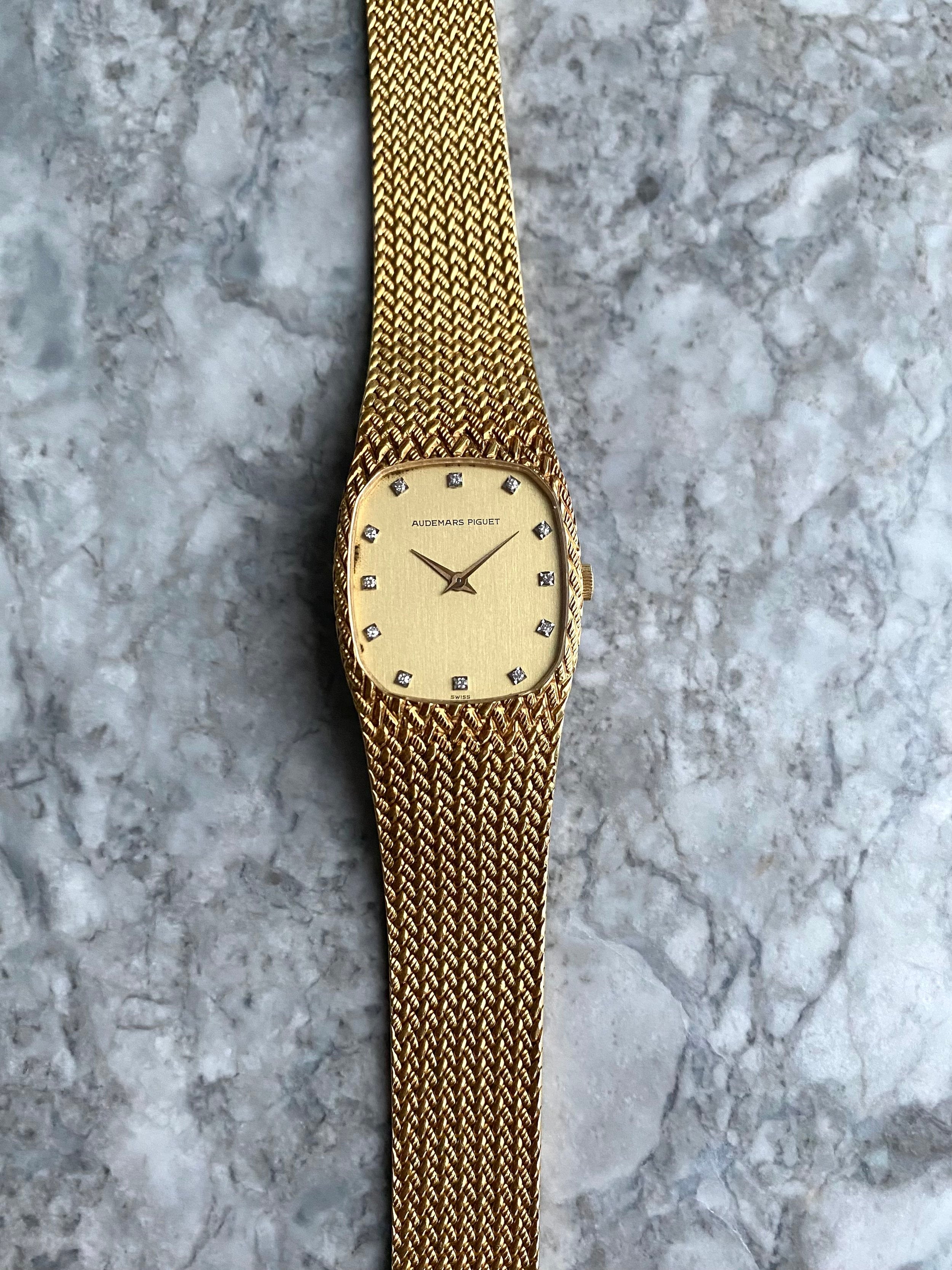 Audemars Piguet - 18K Yellow Gold.