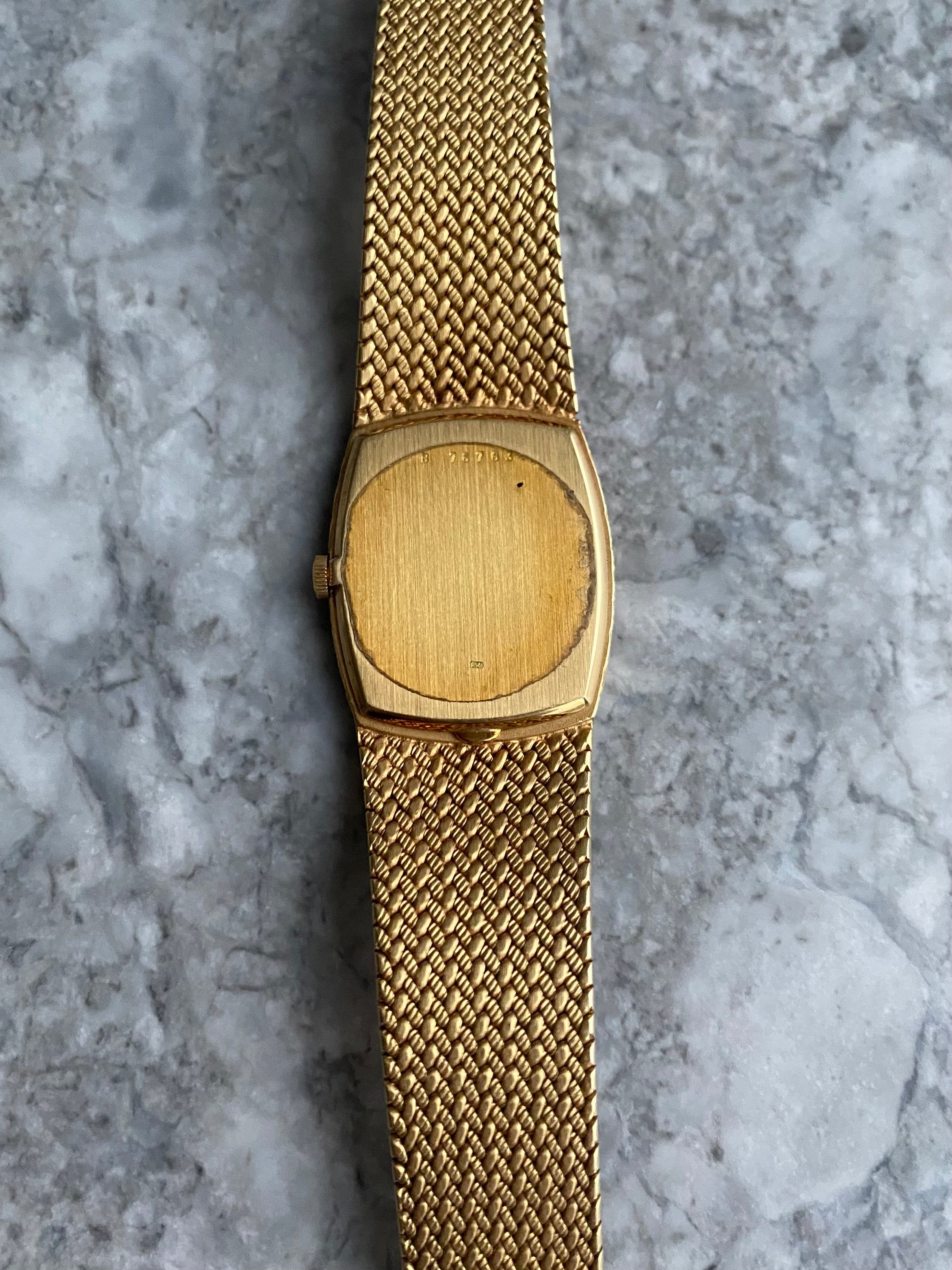 Audemars Piguet - 18K Yellow Gold.