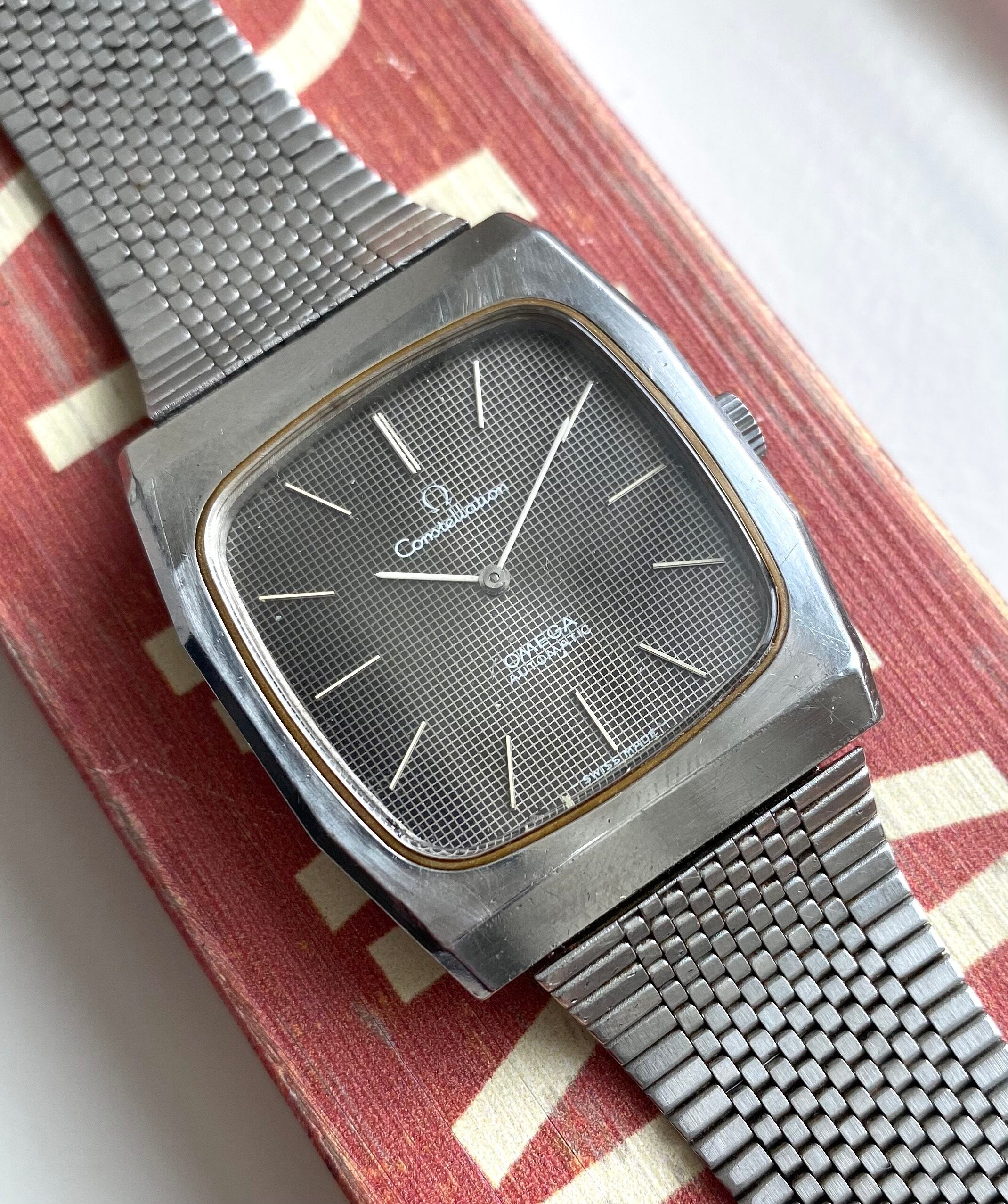 Omega Constellation — Grey Waffle