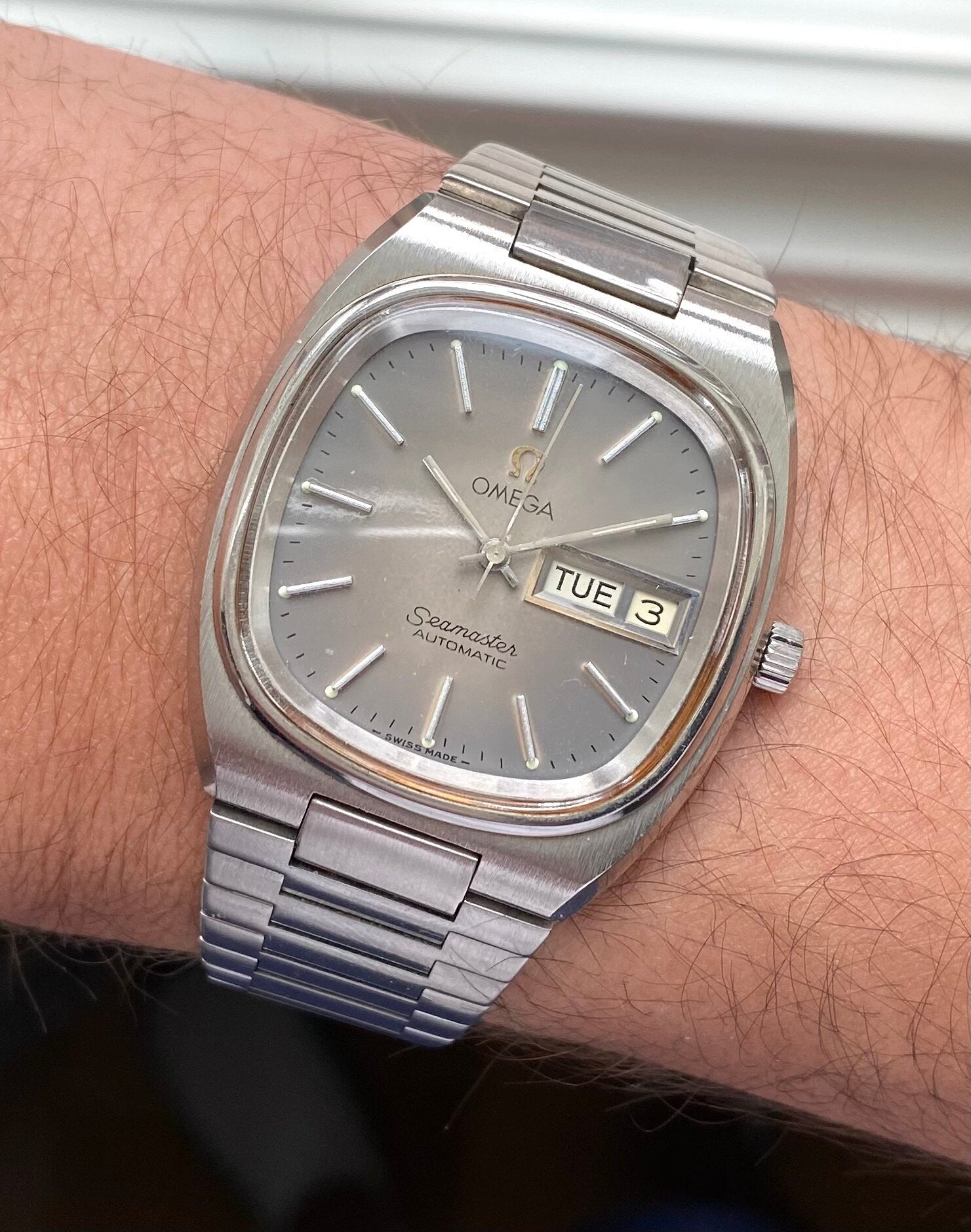 Omega Seamaster — Grey Vignette