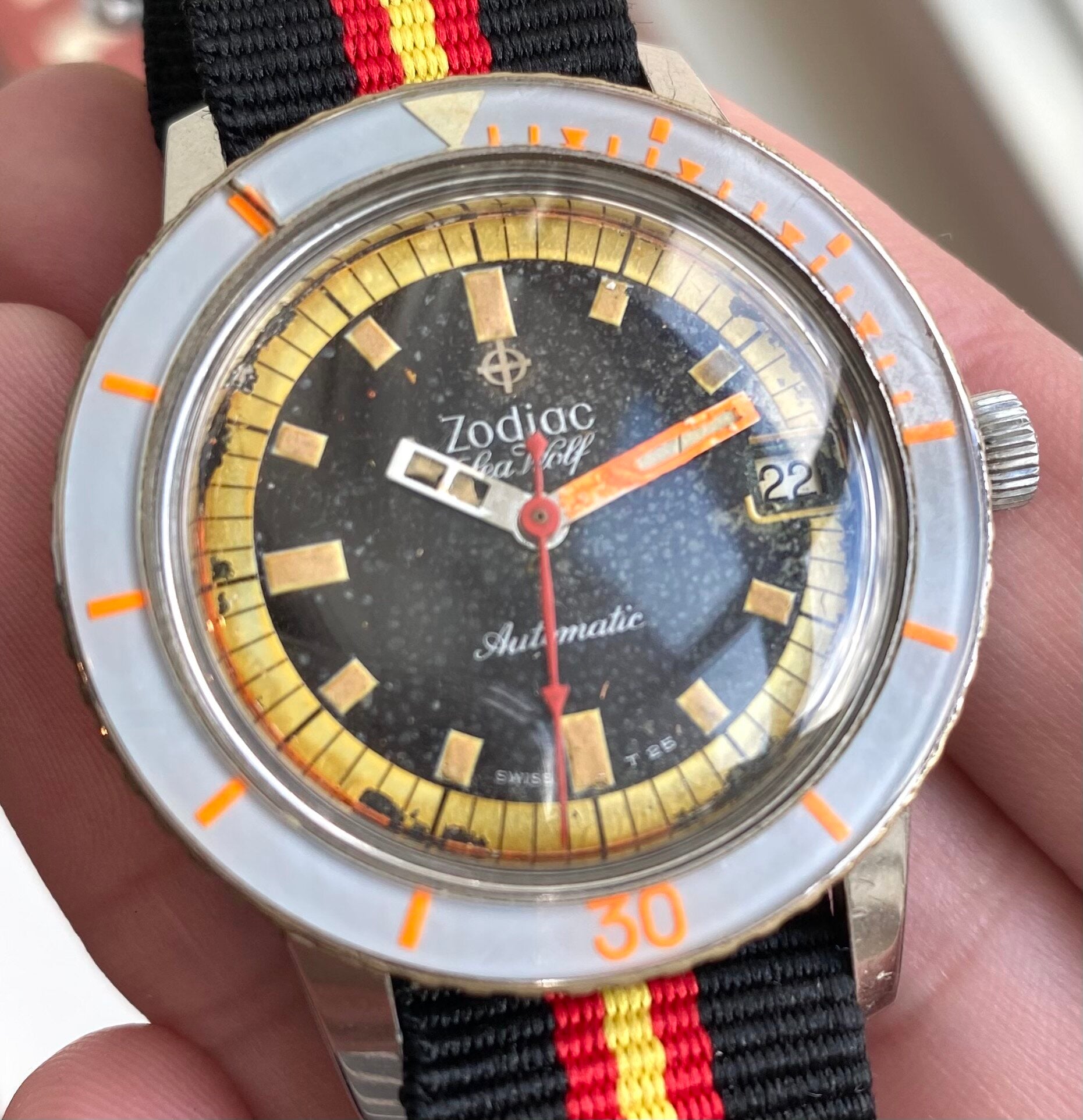 Zodiac Sea Wolf — "Orange Exotic" Bakelite Bezel