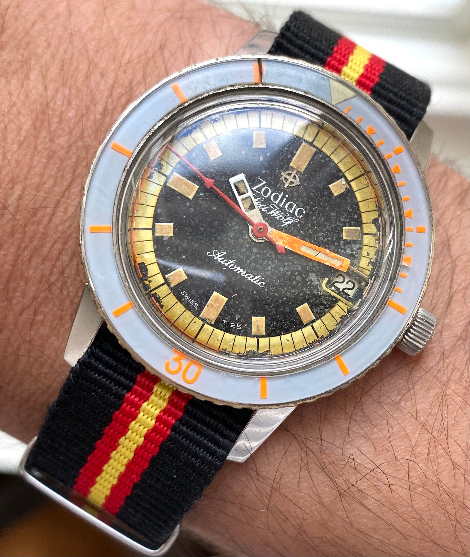 Zodiac Sea Wolf — "Orange Exotic" Bakelite Bezel