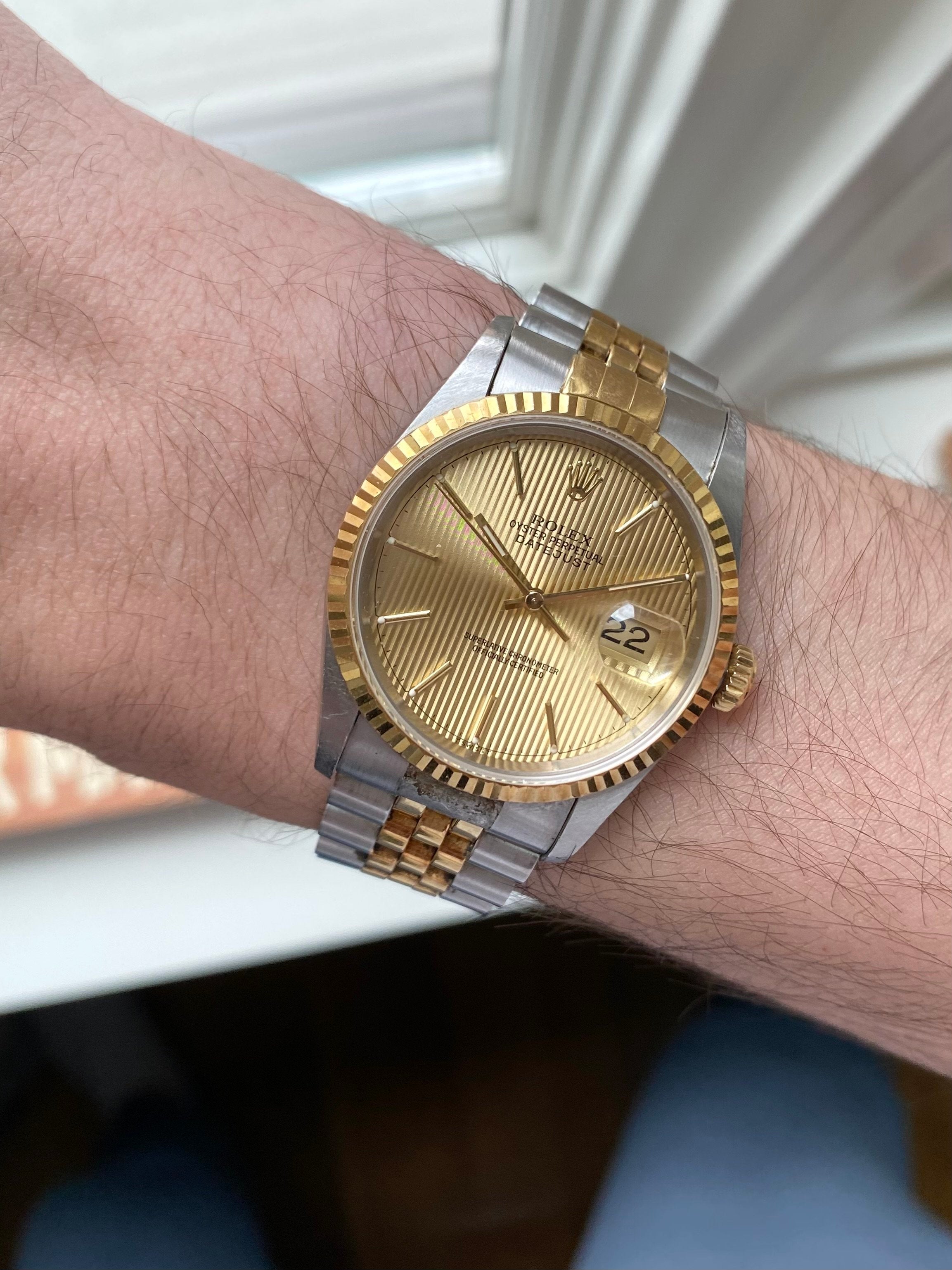 Rolex Datejust 16233 - Champagne Tapestry