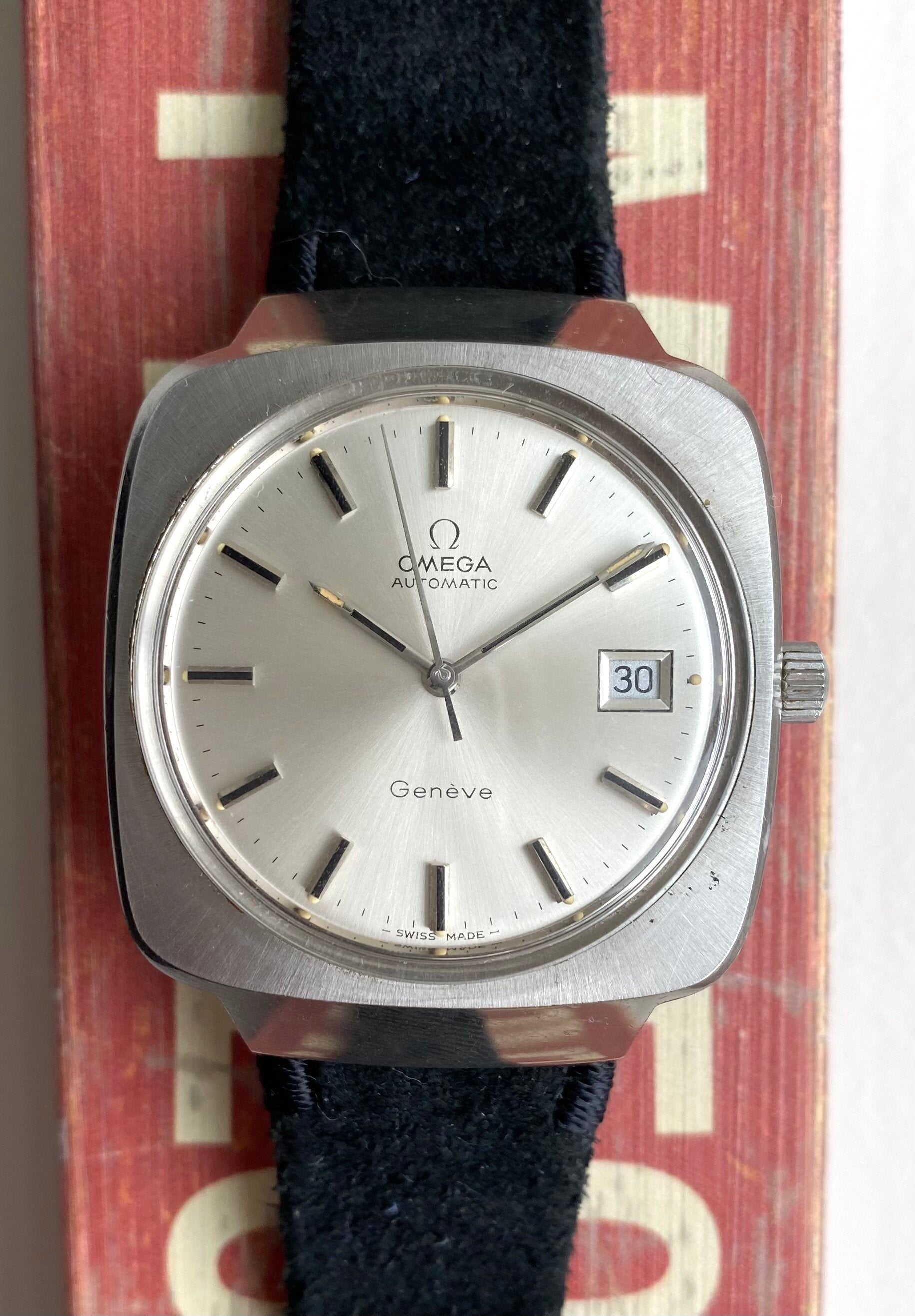 Omega Geneve — Oversized Case