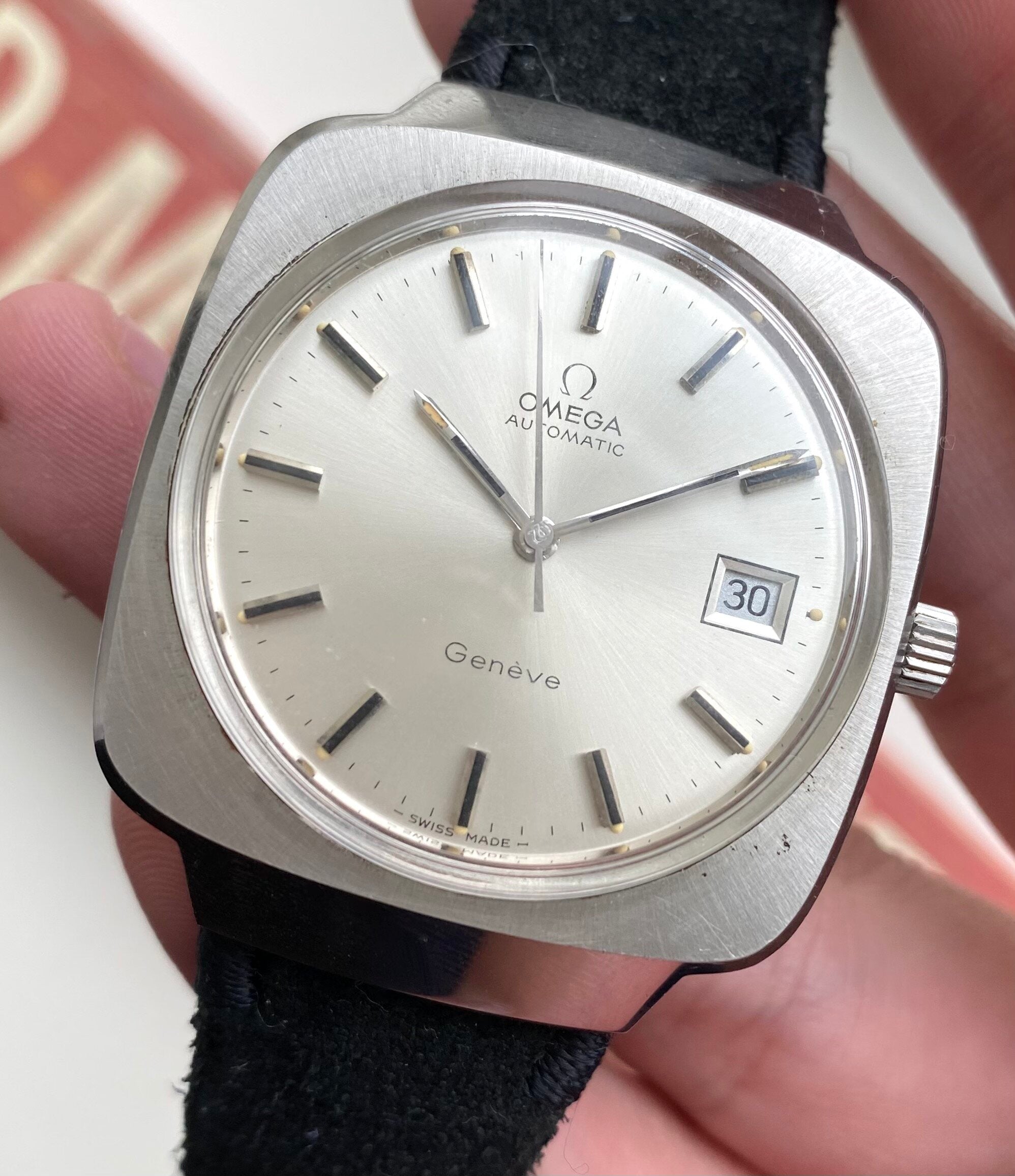 Omega Geneve — Oversized Case