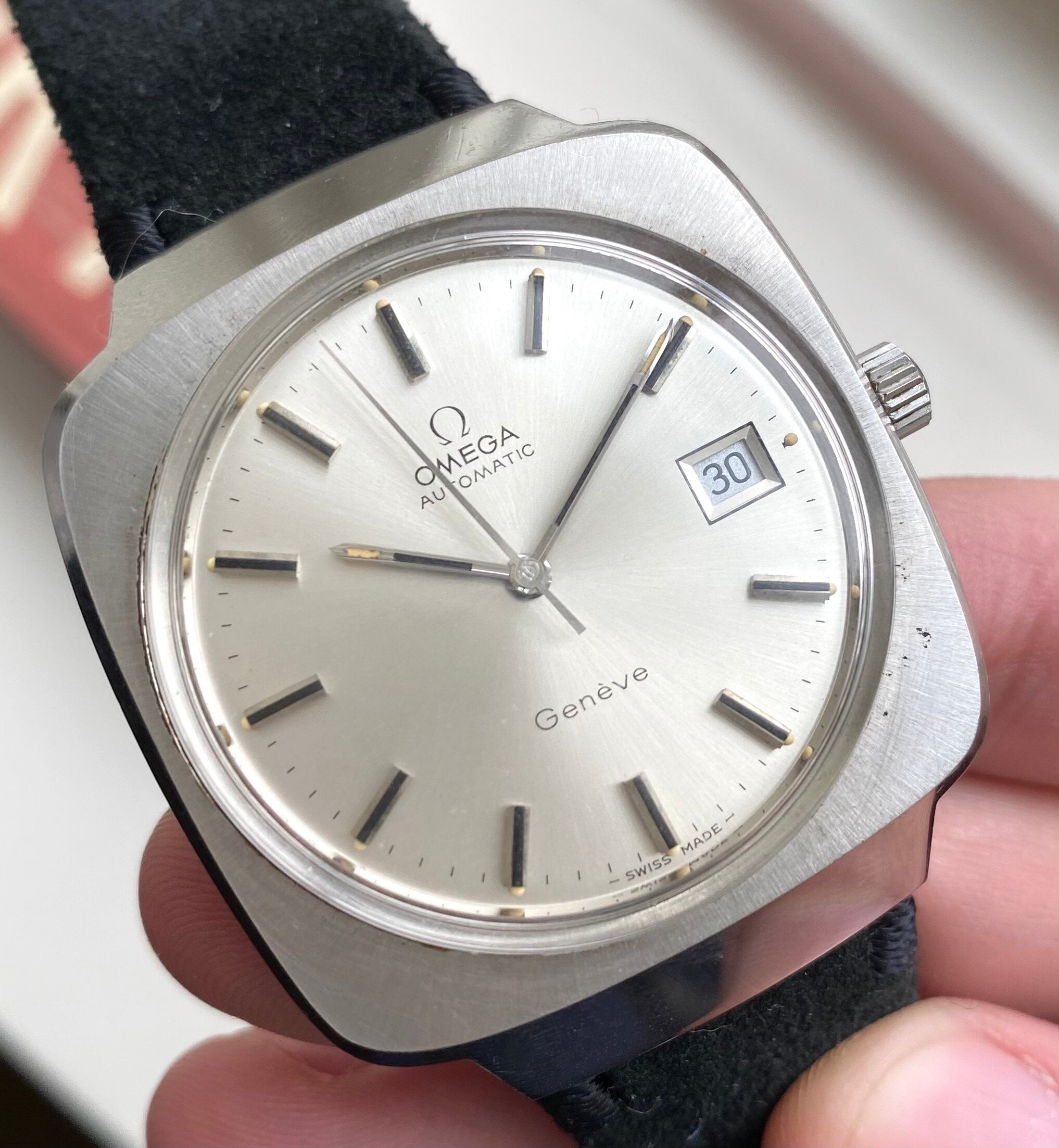 Omega Geneve — Oversized Case