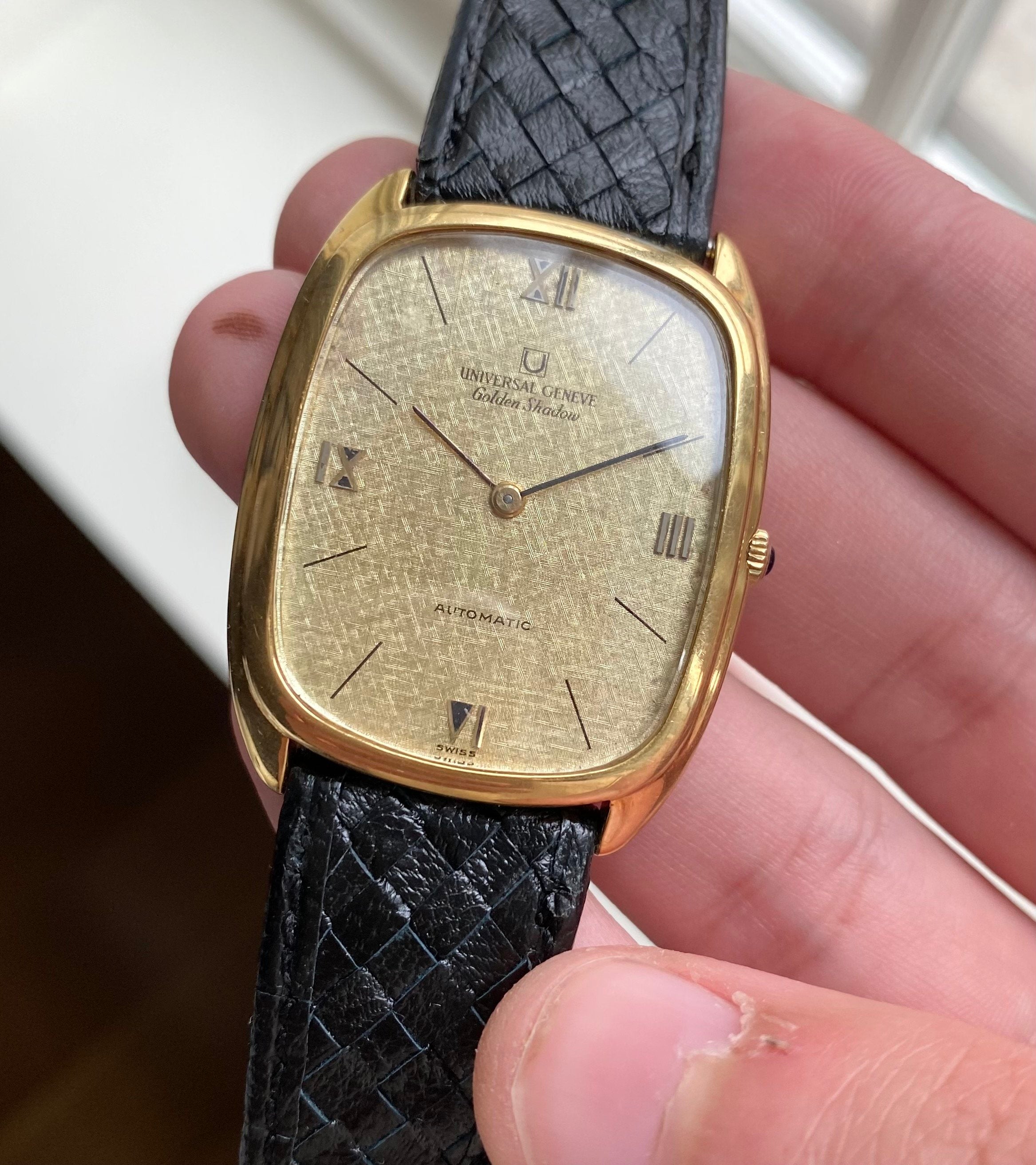 Universal Geneve — 18k Yellow Gold