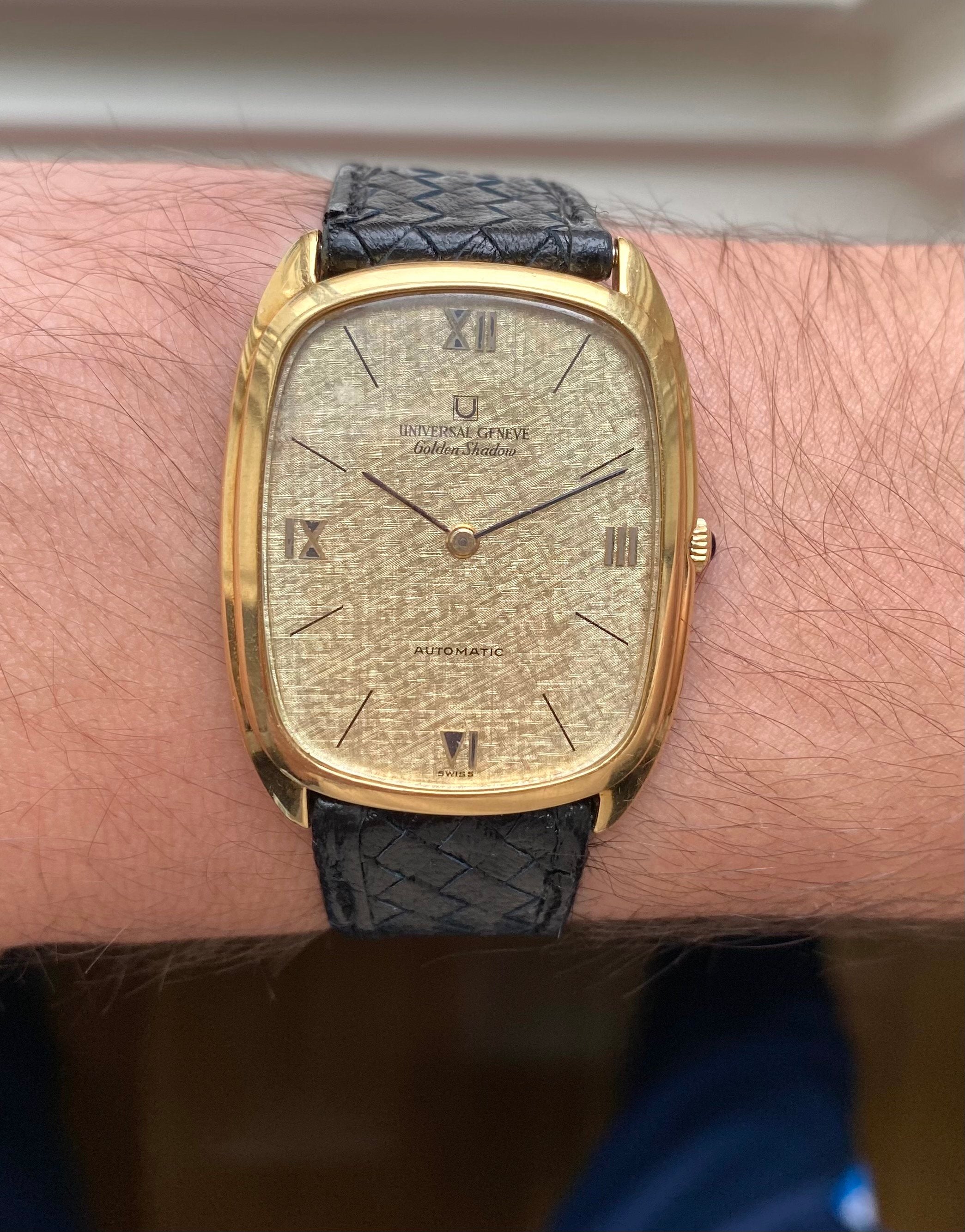 Universal Geneve — 18k Yellow Gold