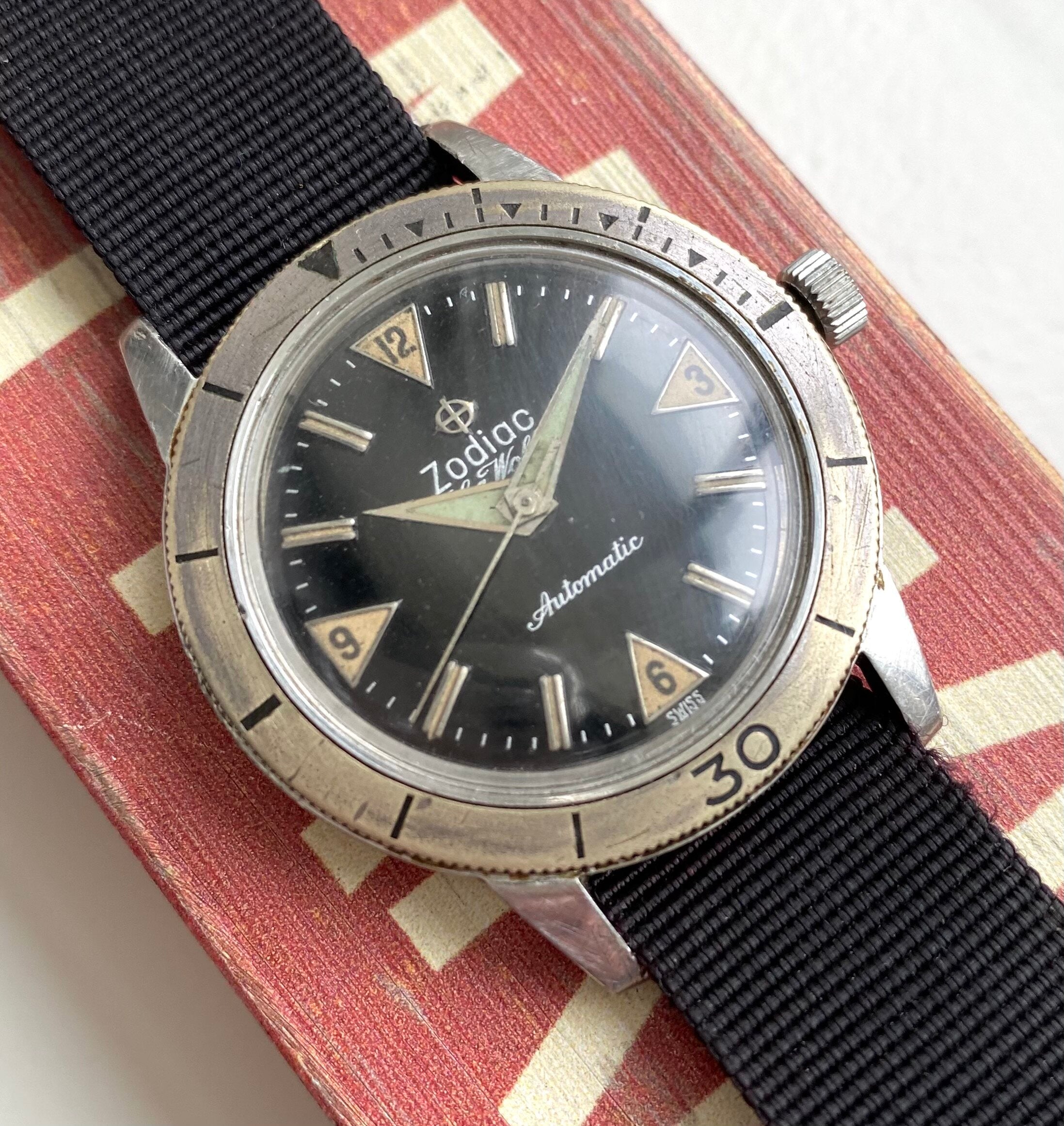 Zodiac Sea Wolf — Glossy Dial