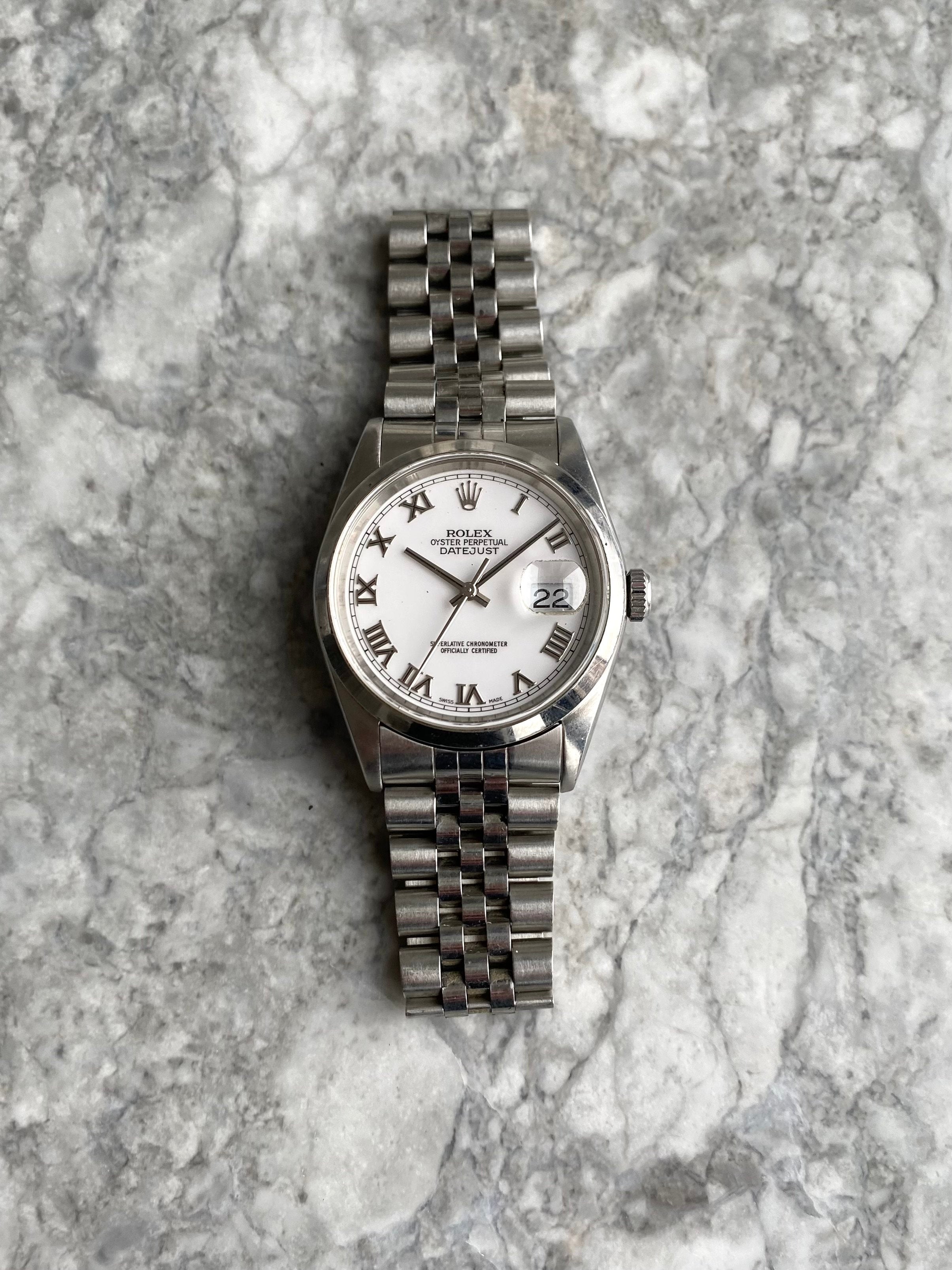 Rolex Datejust 16200 - Smooth Bezel.