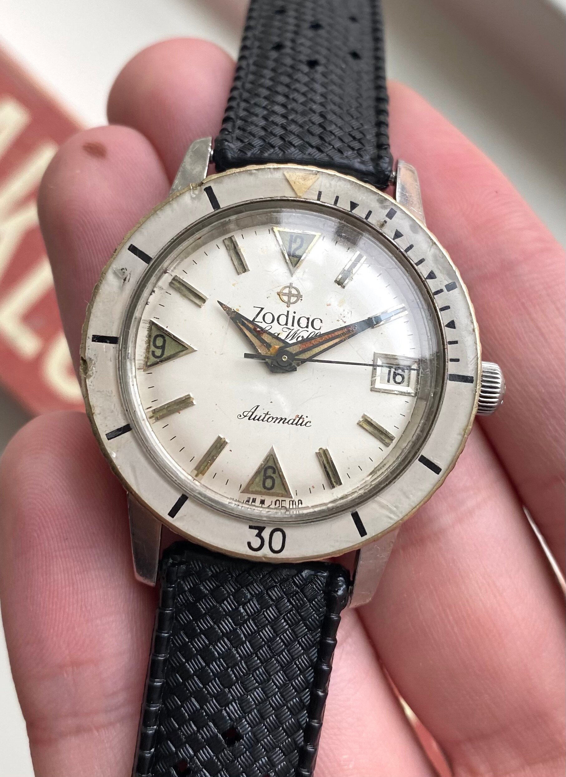 Zodiac Sea Wolf — Bakelite Bezel