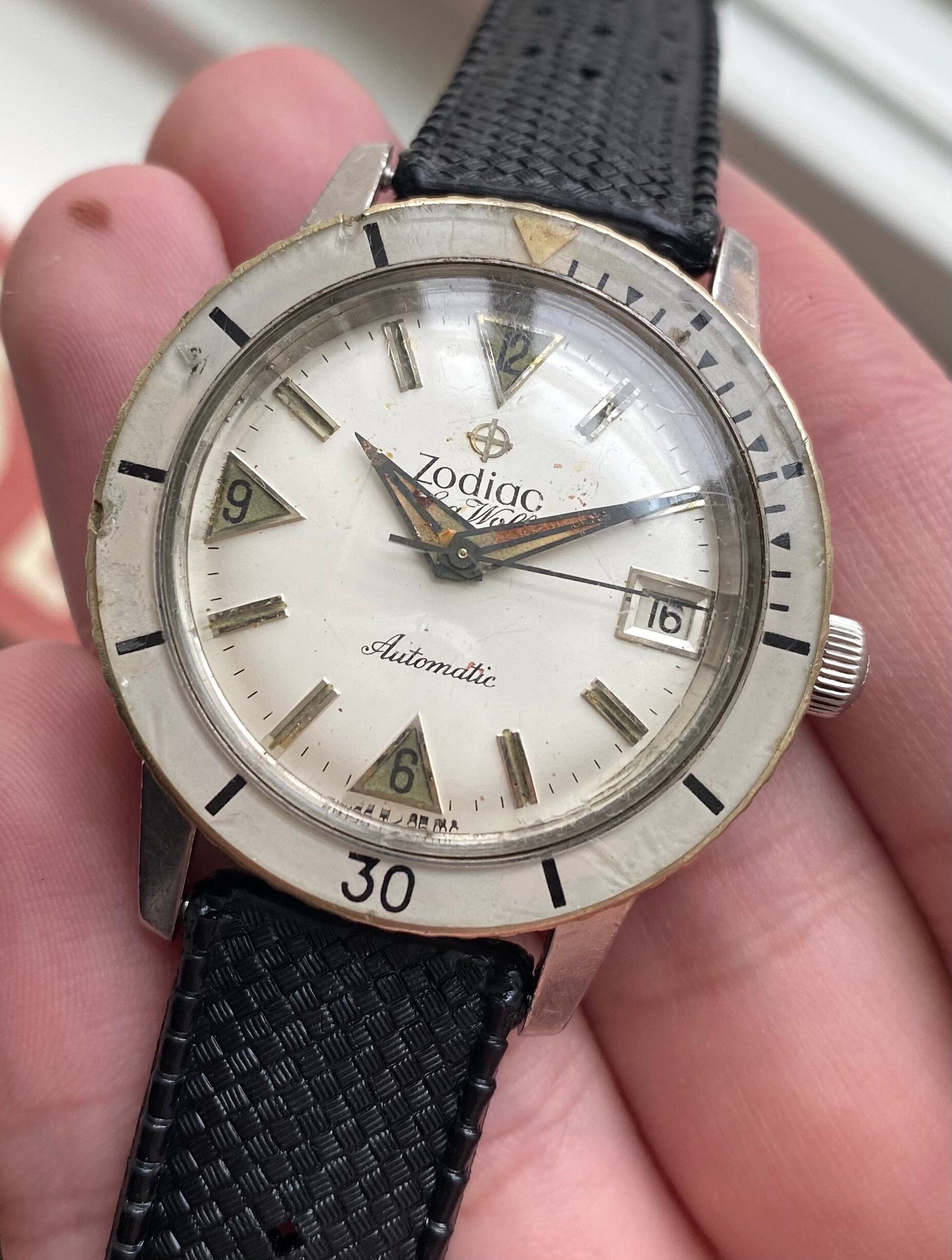 Zodiac Sea Wolf — Bakelite Bezel