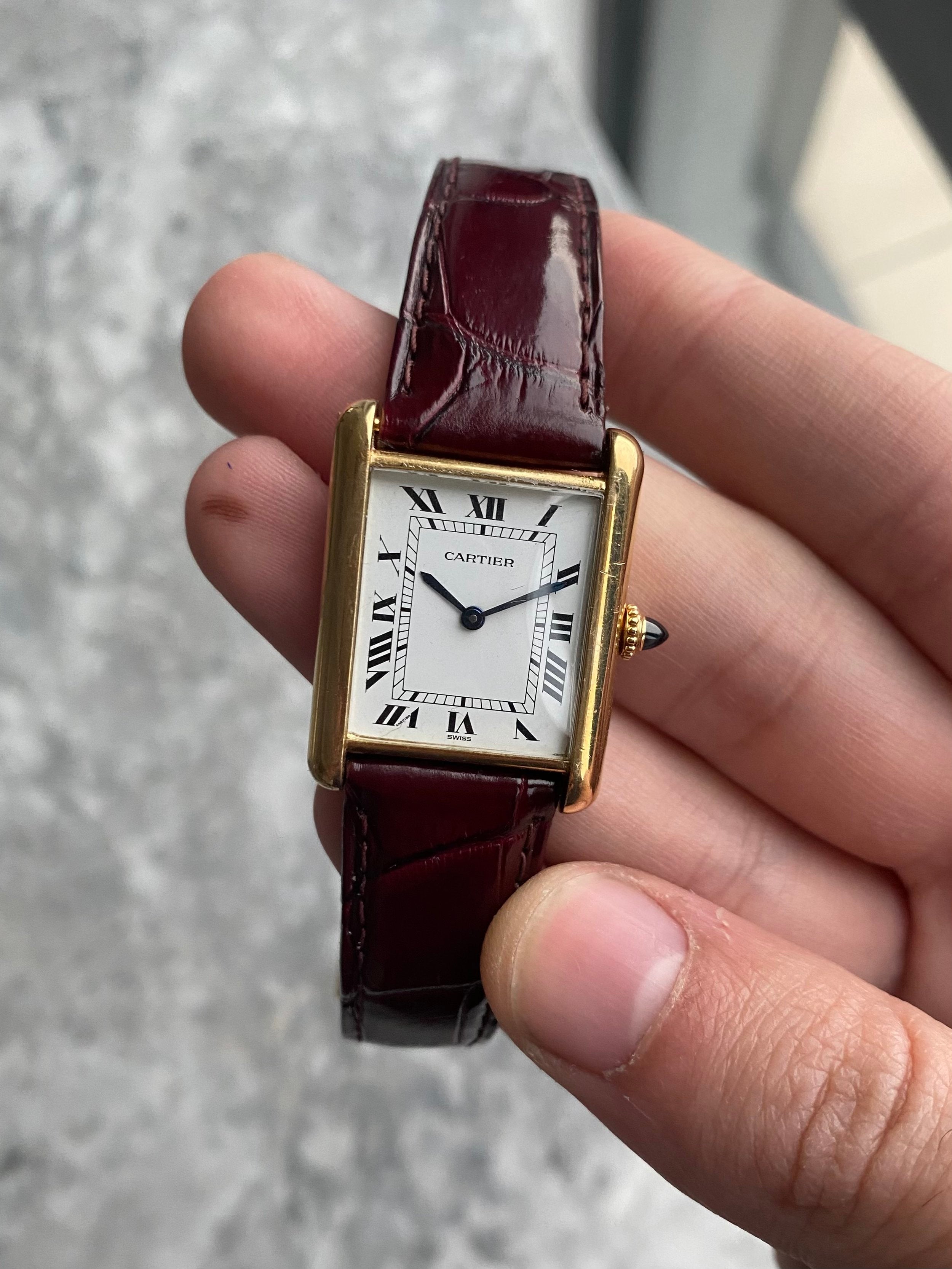 Cartier Tank Louis - 18K Yellow Gold.