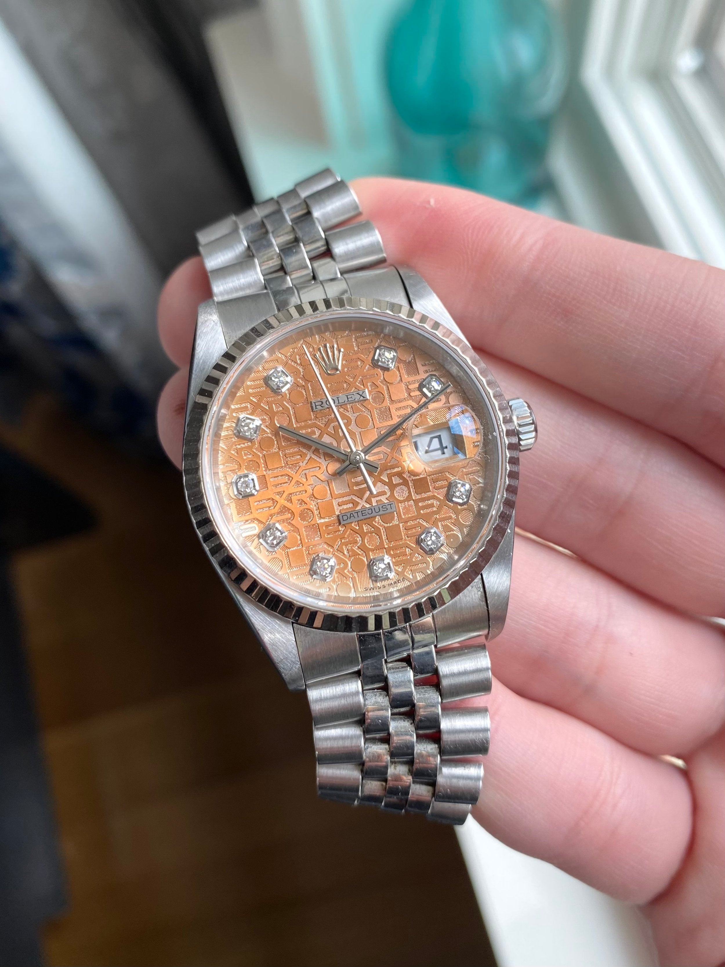 Rolex Datejust 16234G - Jubilee Salmon Diamond Dial