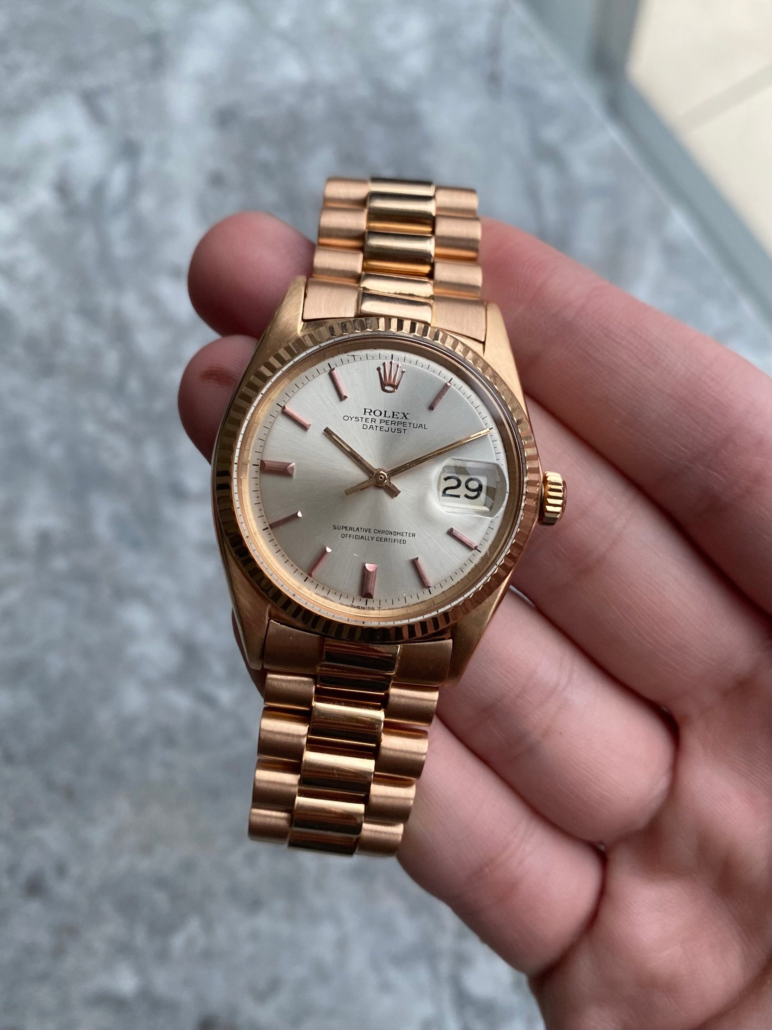 Rolex Datejust 1601 - 18K Rose Gold.