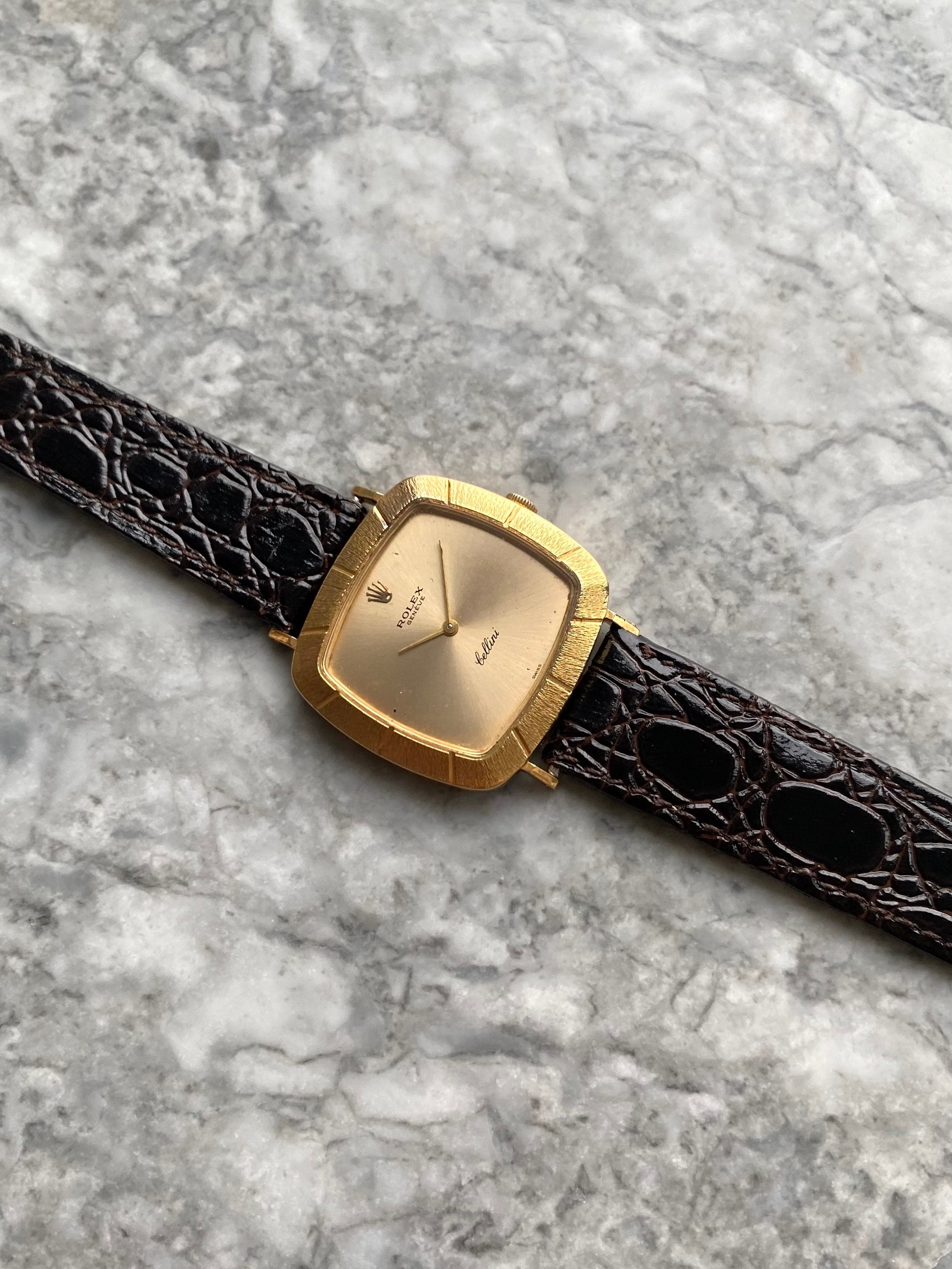 Rolex Cellini 4084 - 18K Yellow Gold.