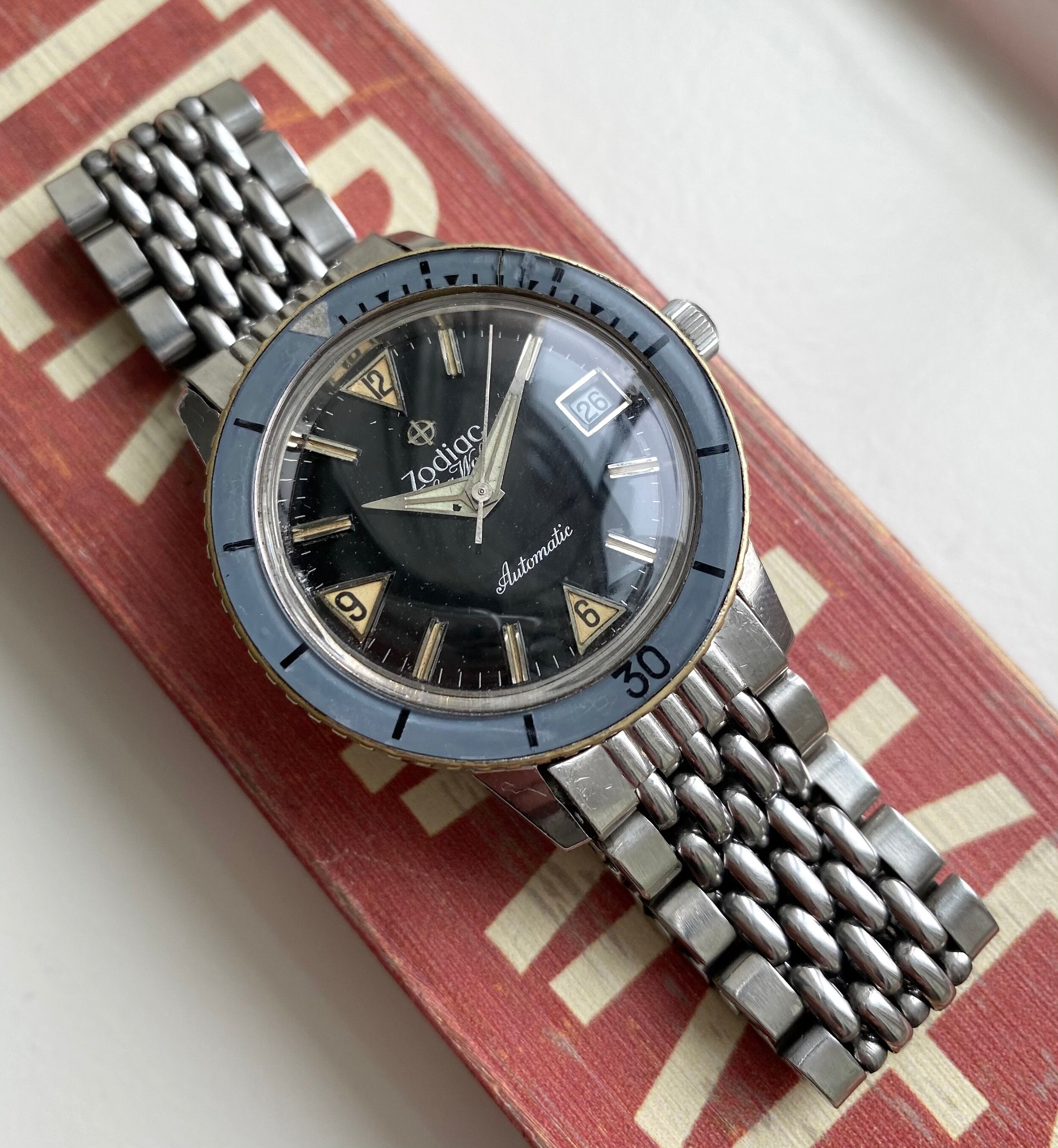 Zodiac Sea Wolf — Bakelite Bezel