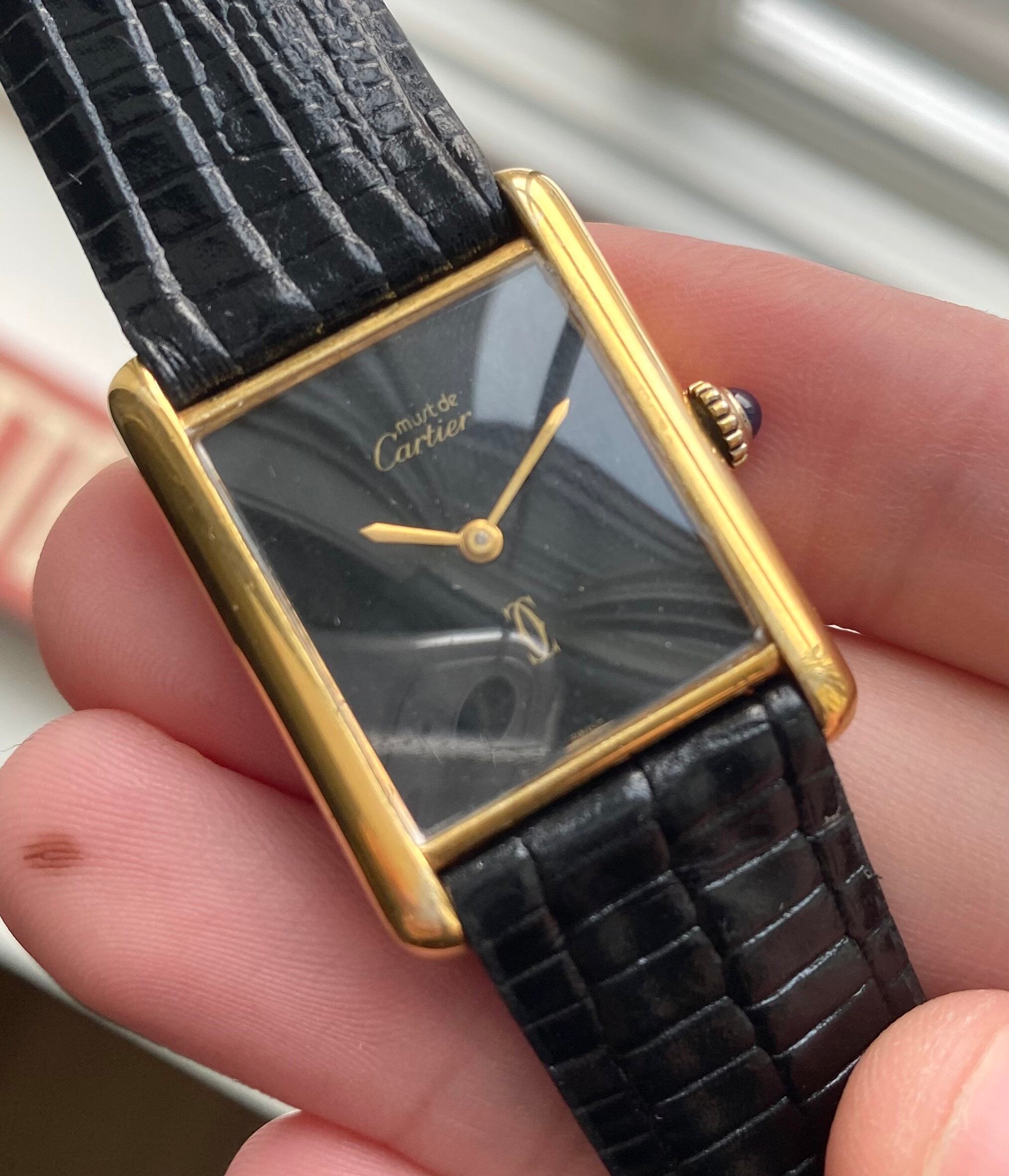 Must de Cartier Tank — Black Dial