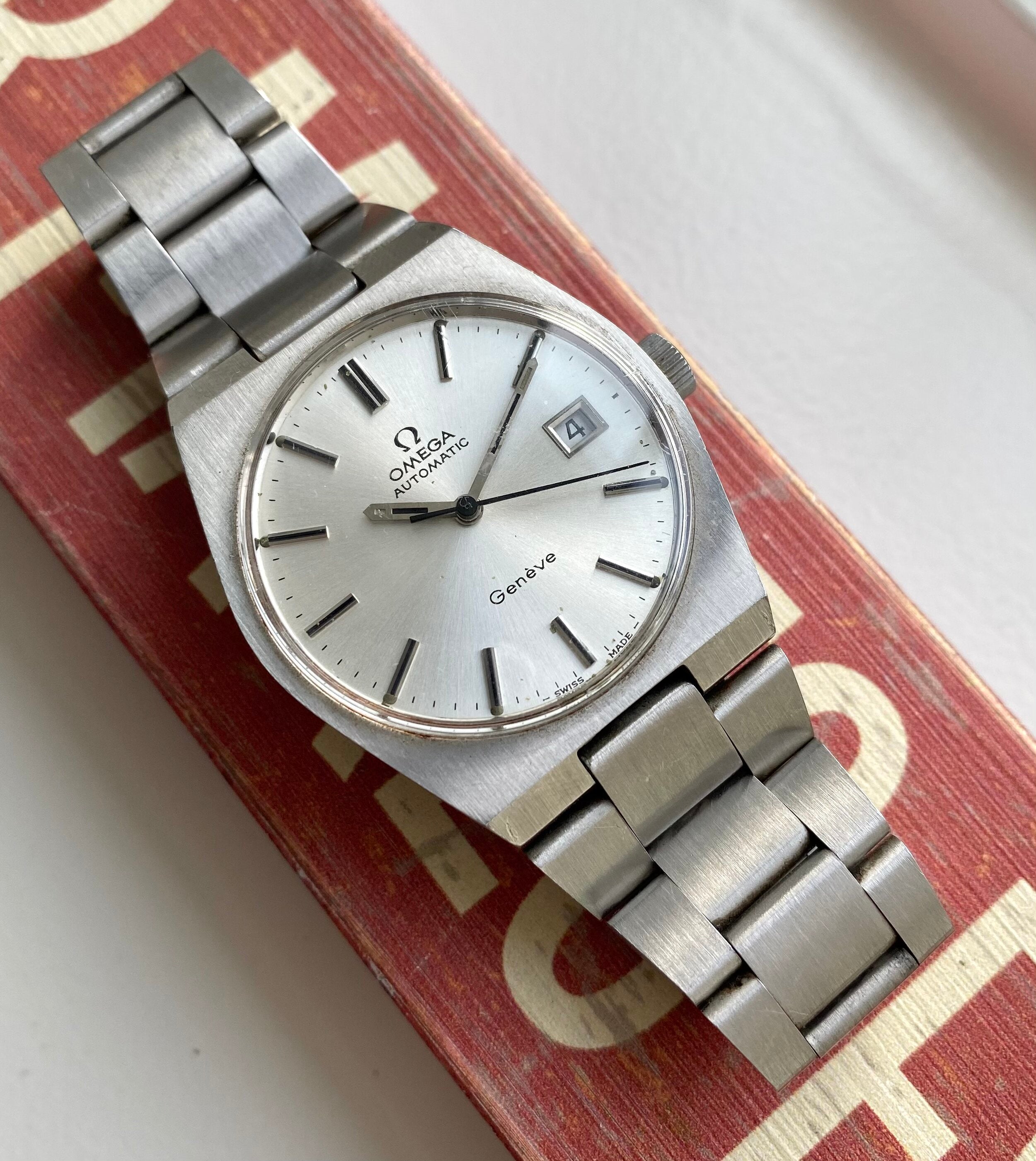 Omega Geneve — Integrated Bracelet