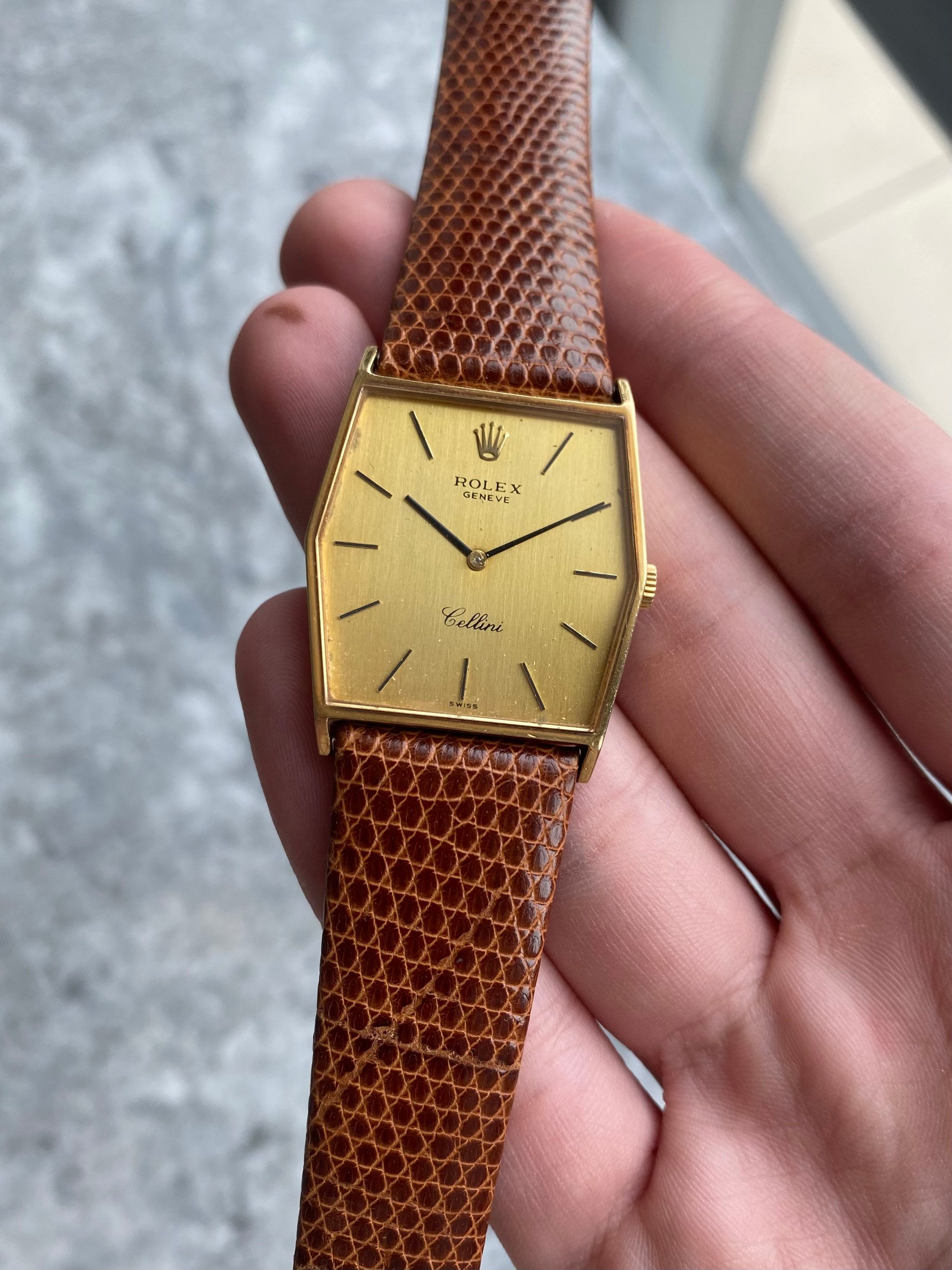 Rolex Cellini - 18K Gold Tonneau Case.