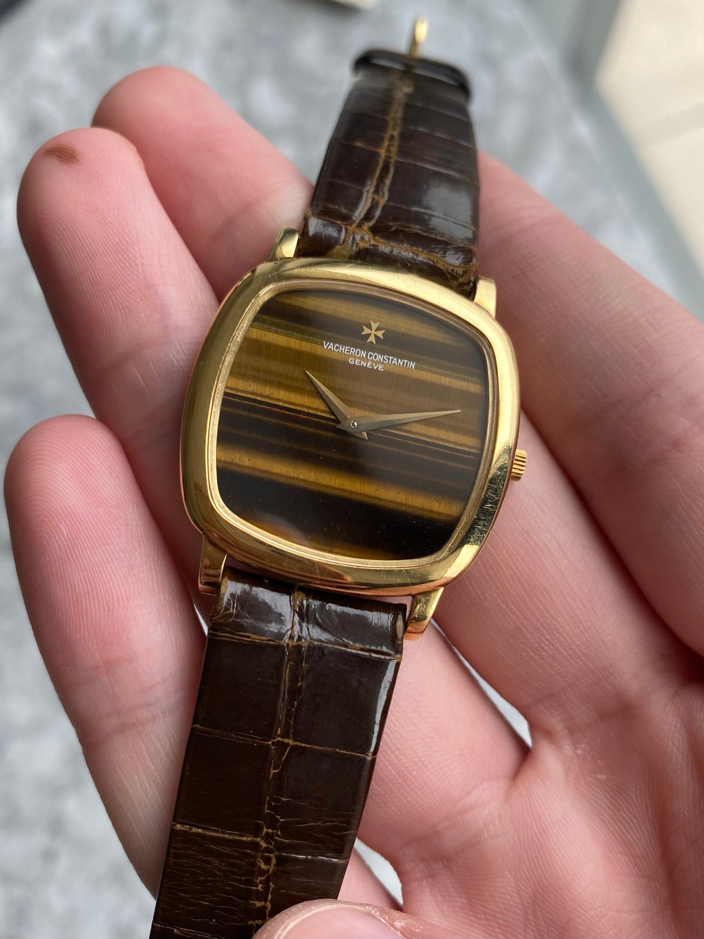 VC Tiger Eye 18K Gold - Box and Papers.