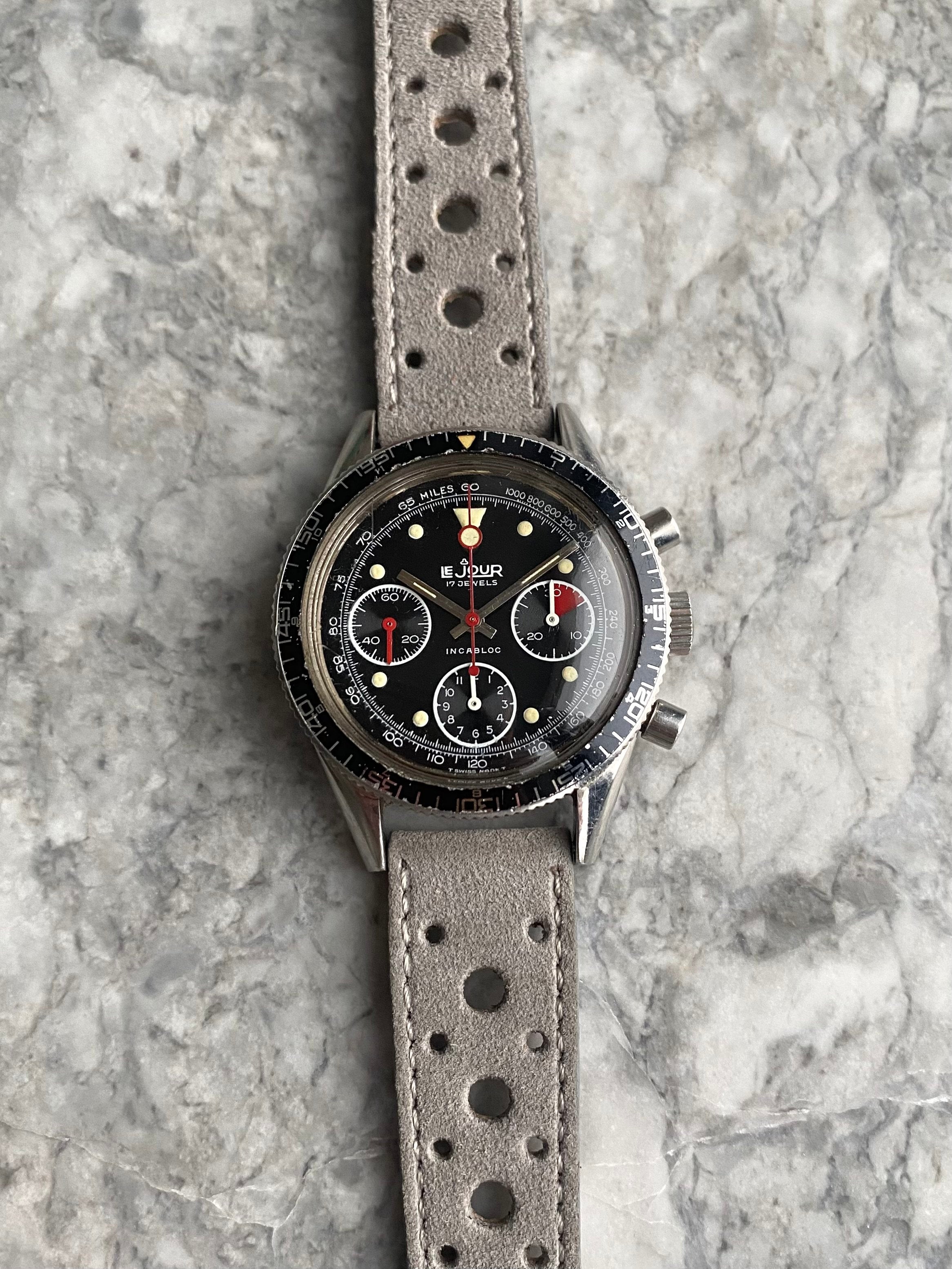 Le Jour Chronograph - Glossy Black.