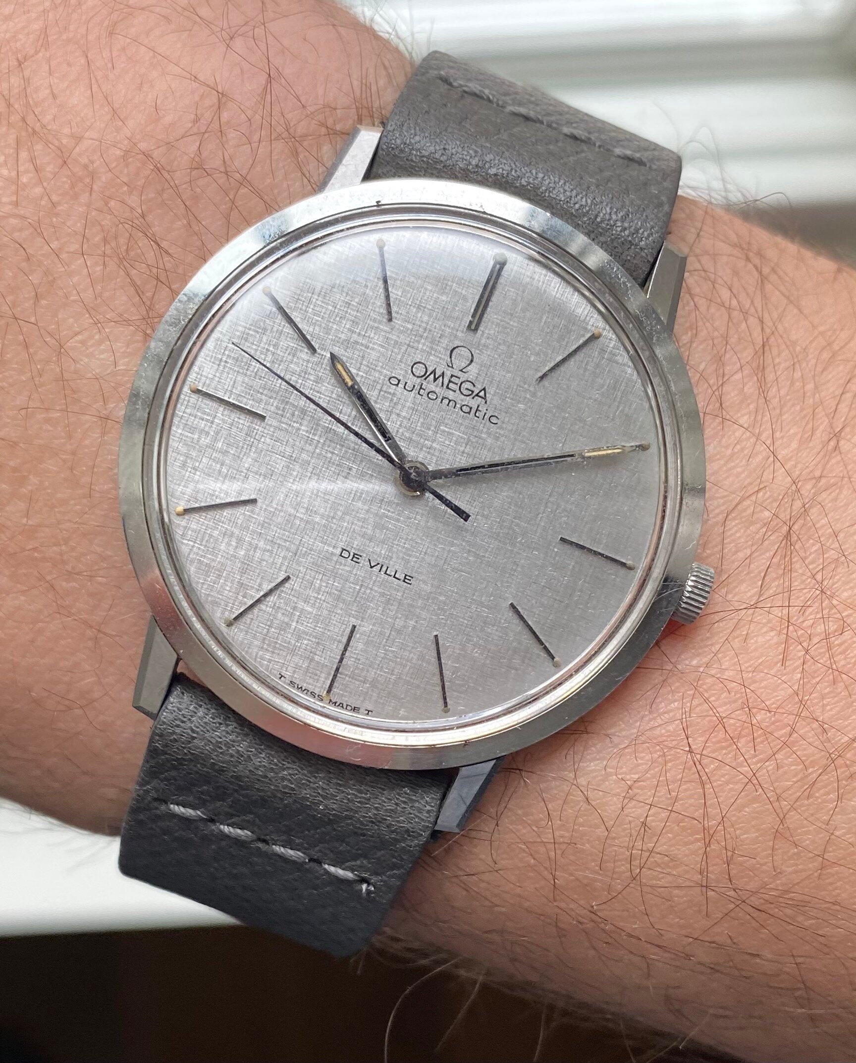 Omega De Ville — Linen Dial