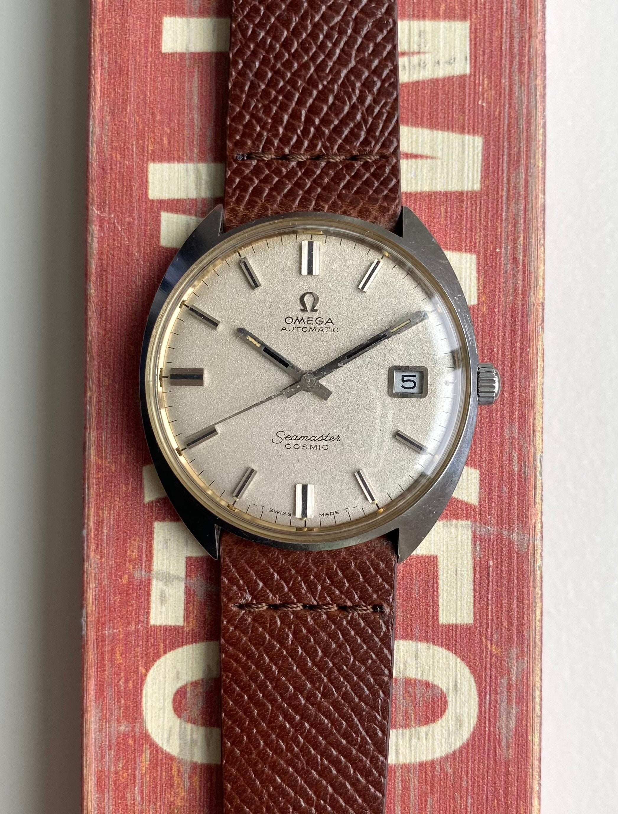 Omega Seamaster Cosmic — "Pebble" Dial