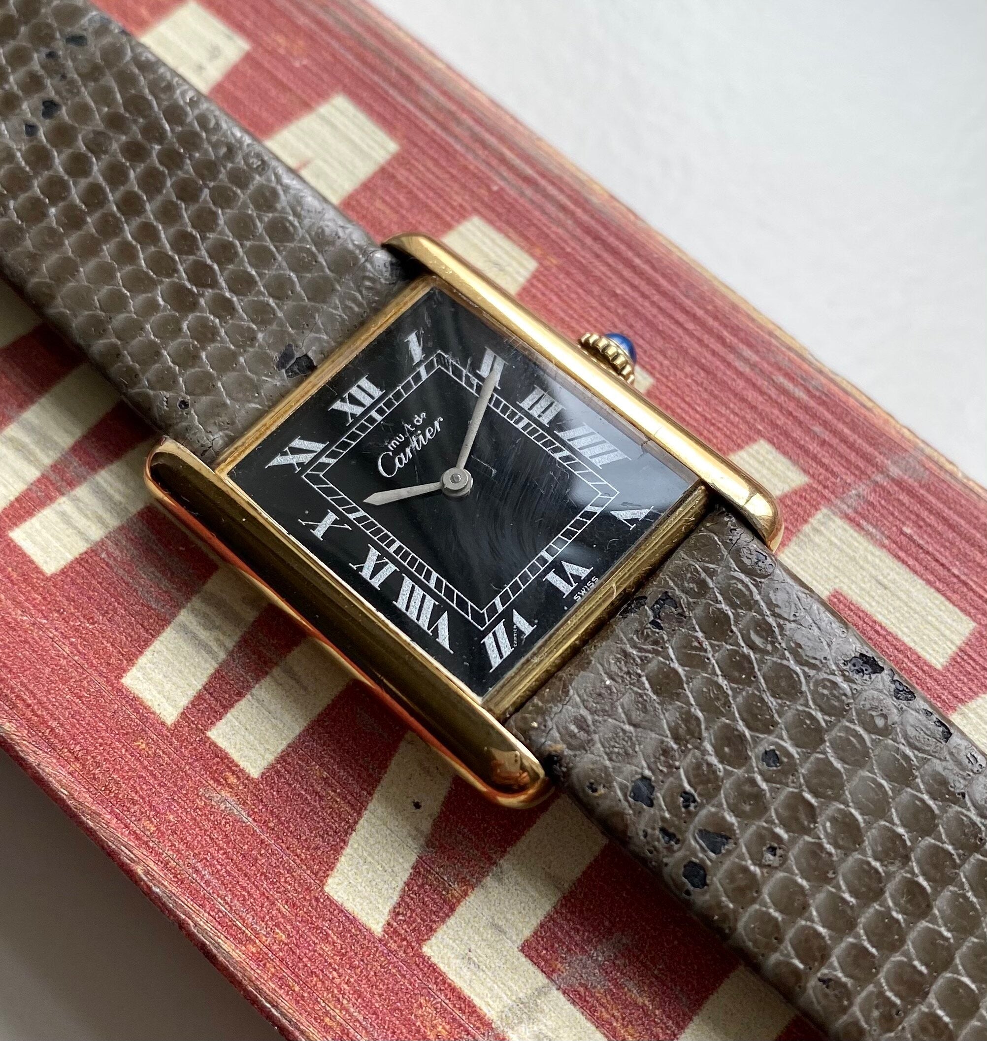 Must de Cartier Tank — Black Roman Numeral Dial