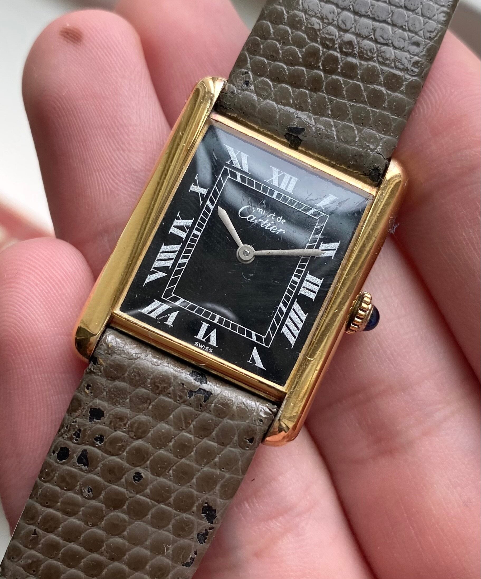 Must de Cartier Tank — Black Roman Numeral Dial