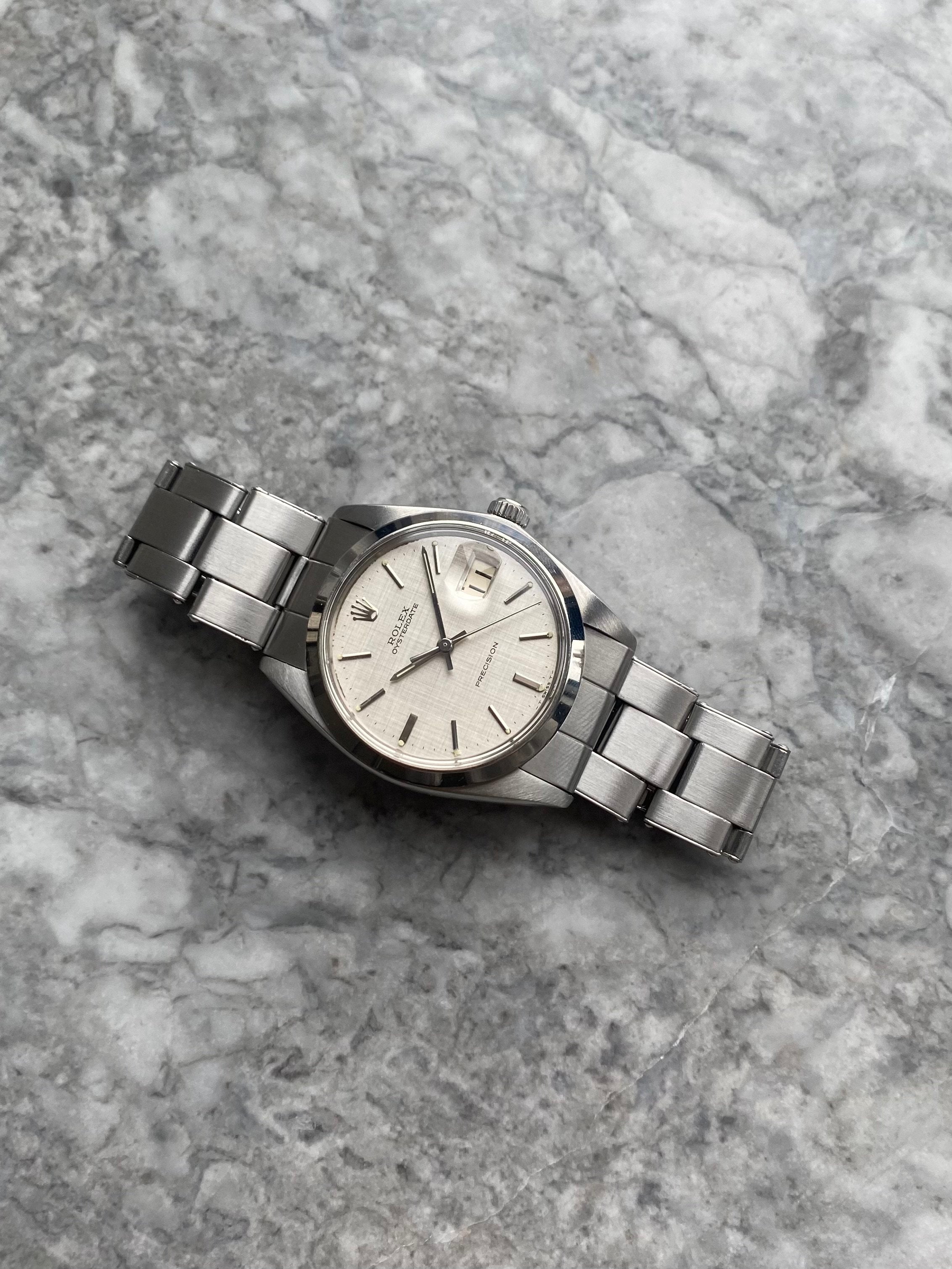 Oysterdate Precision 6694 - Silver Linen Dial