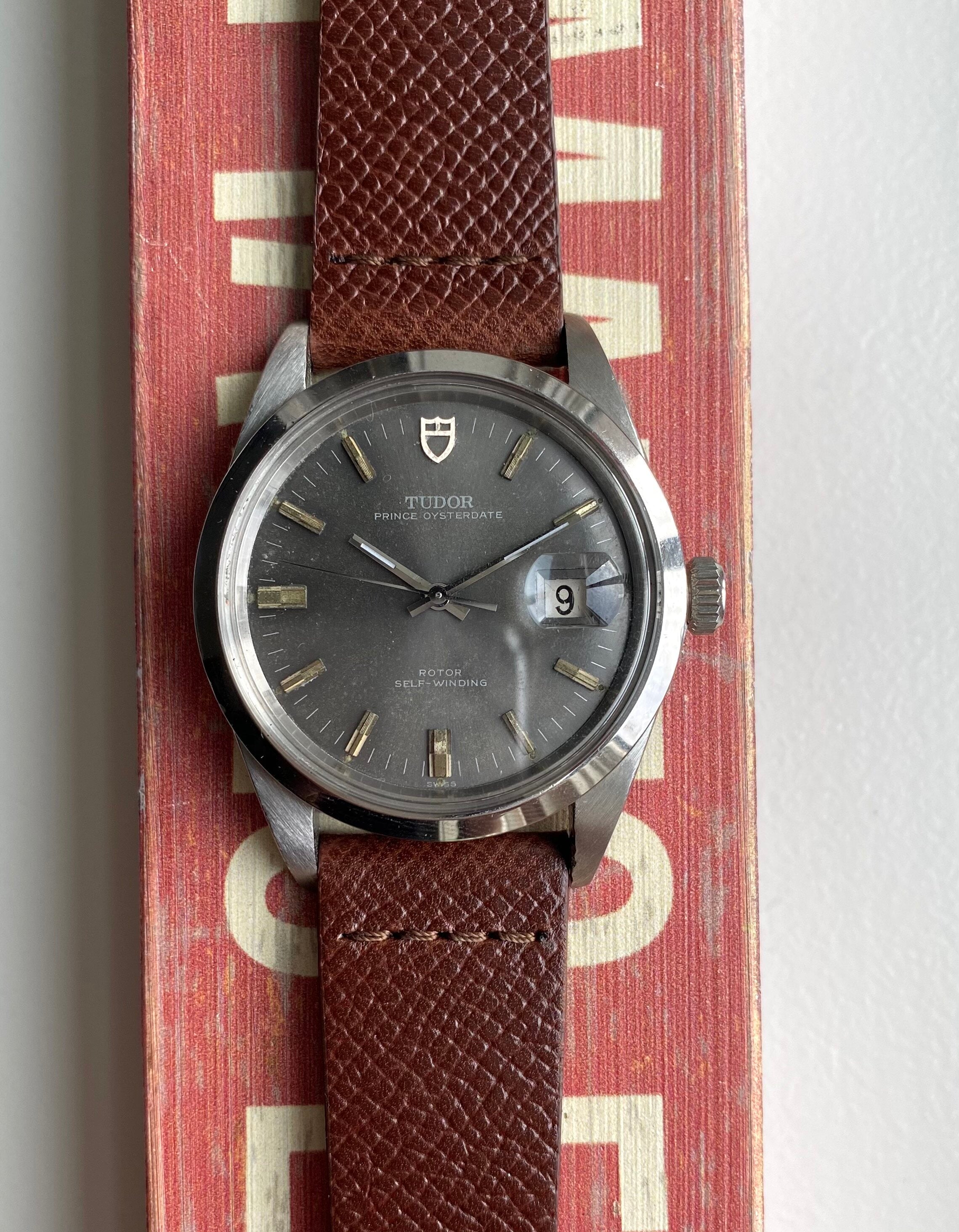 Tudor Oysterdate "Jumbo" — Grey Dial with Service Papers