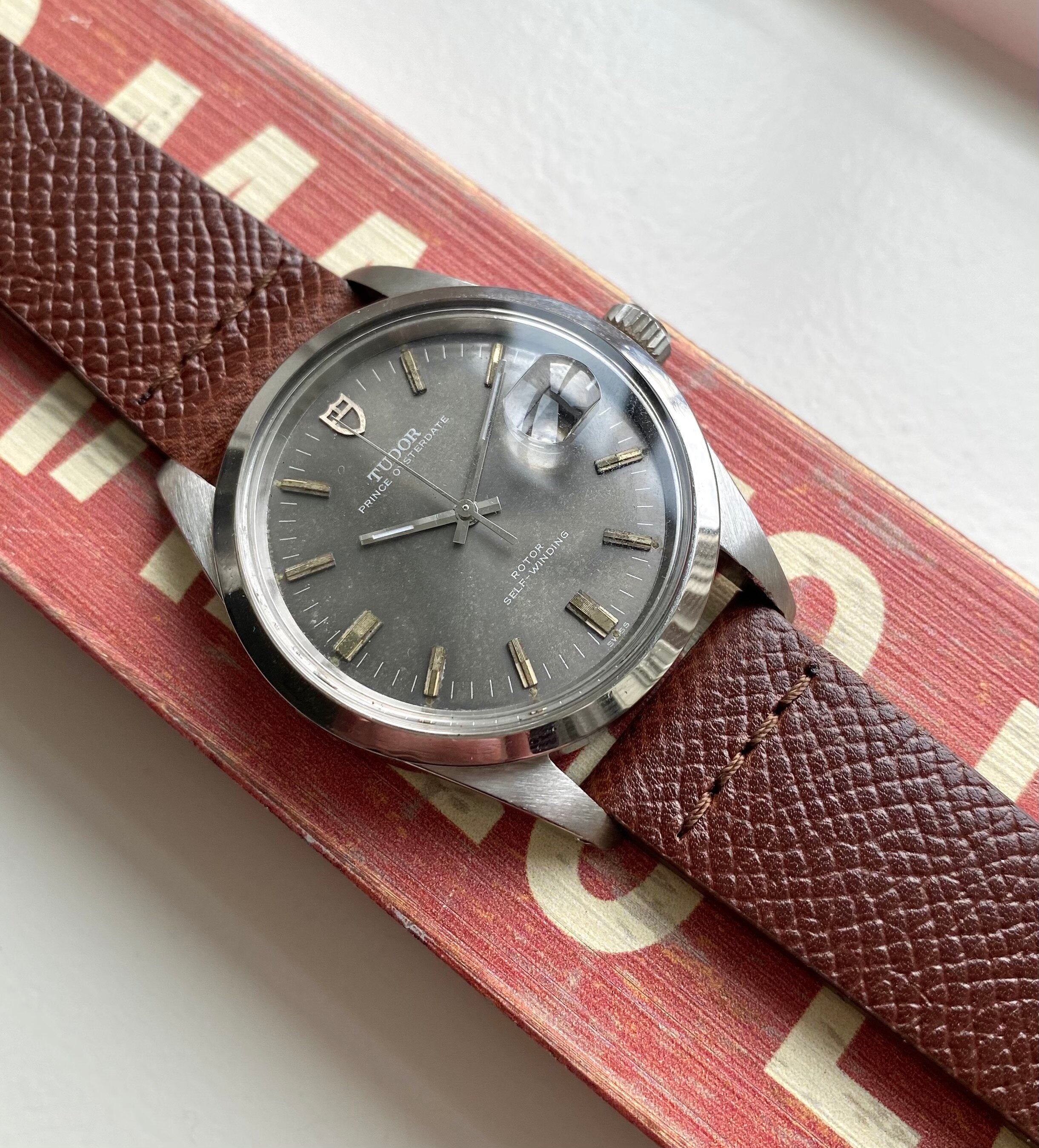 Tudor Oysterdate "Jumbo" — Grey Dial with Service Papers