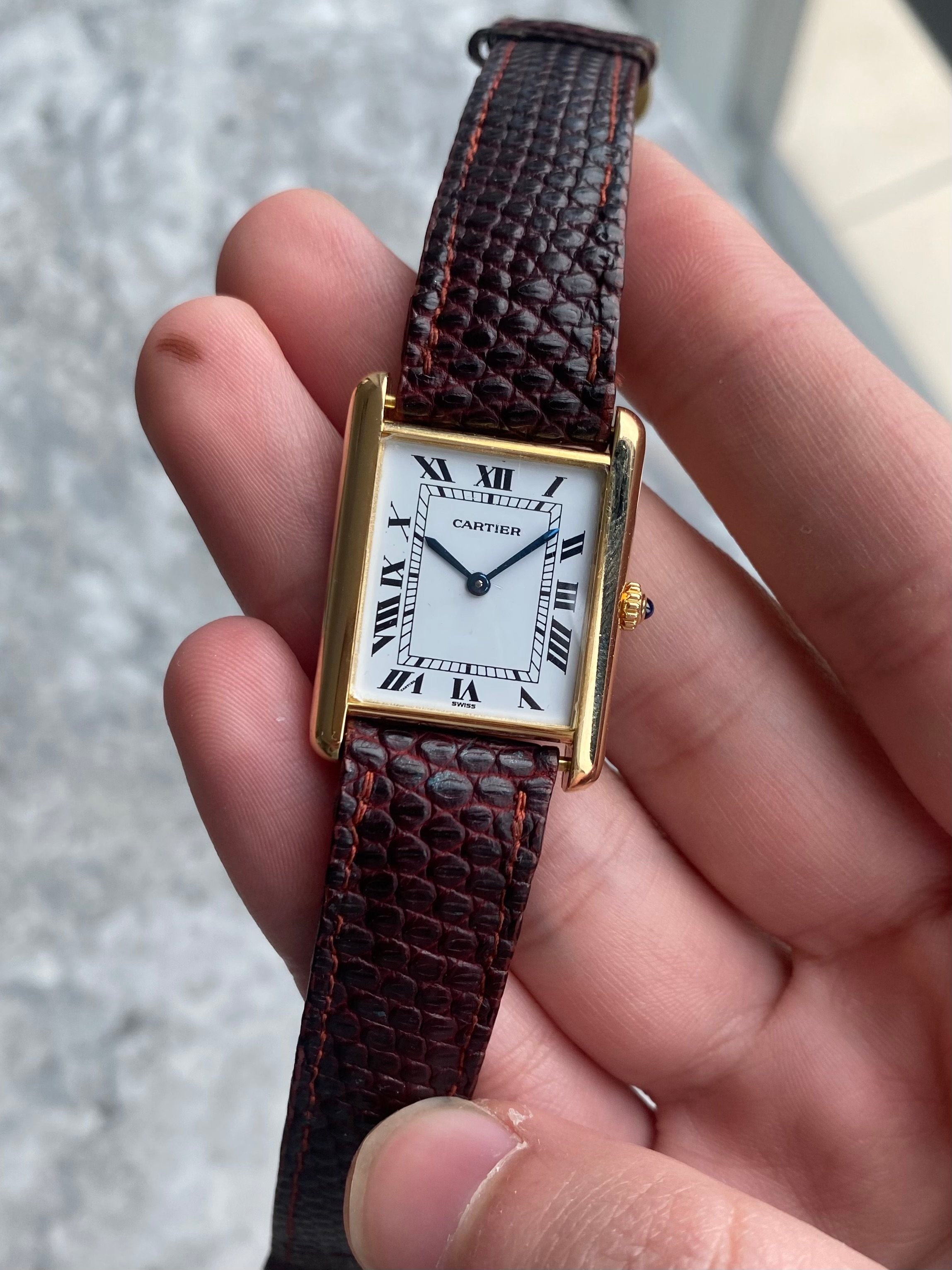 Cartier Tank Louis - 18K Yellow Gold.