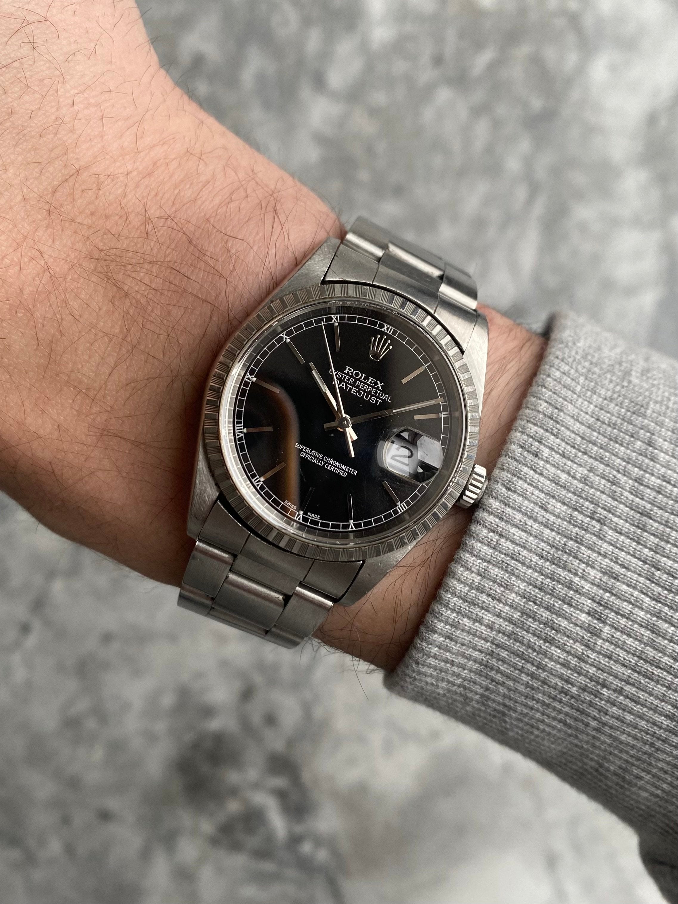 Rolex Datejust 16220 - Black Dial